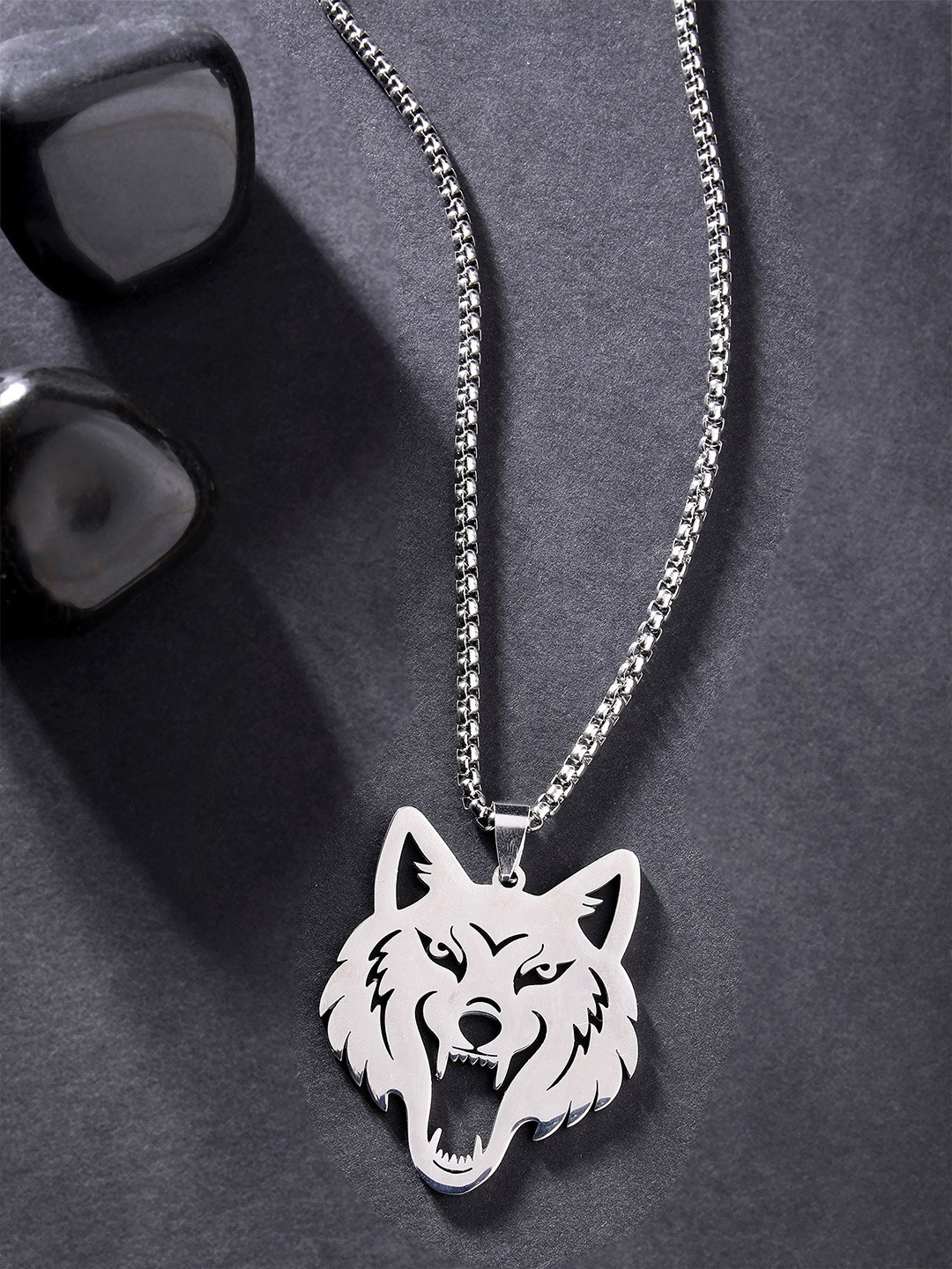 The Roadster Lifestyle Co Silver-Plated Wolf Pendant with Chain