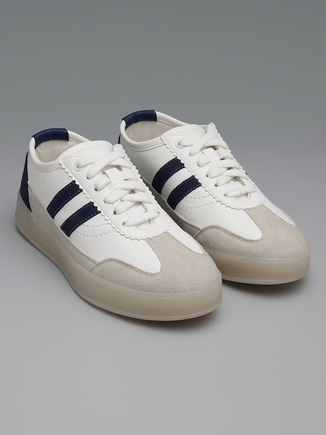 Lino Perros Women Sneakers