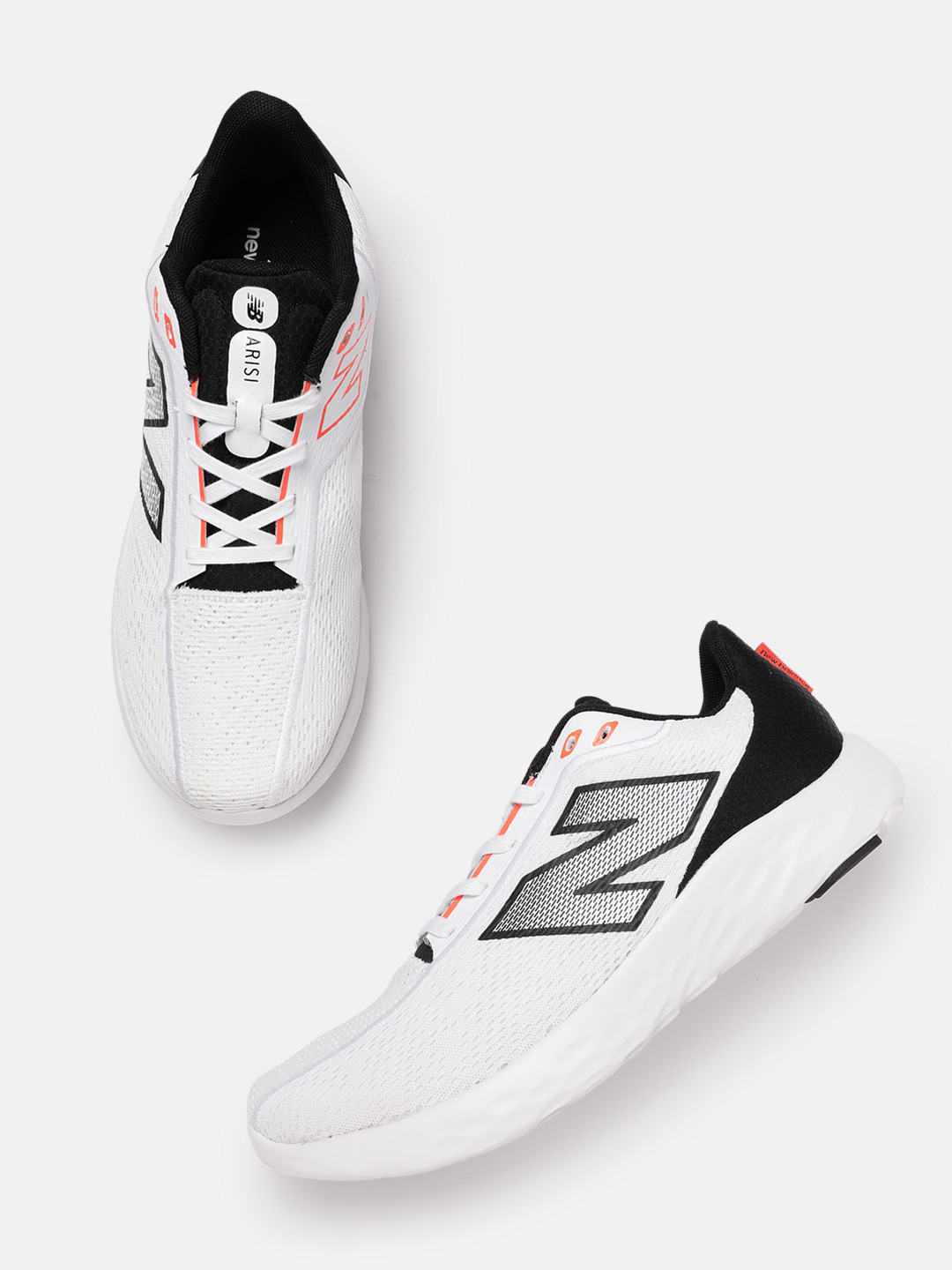 New Balance Men ARISI Running Shoes