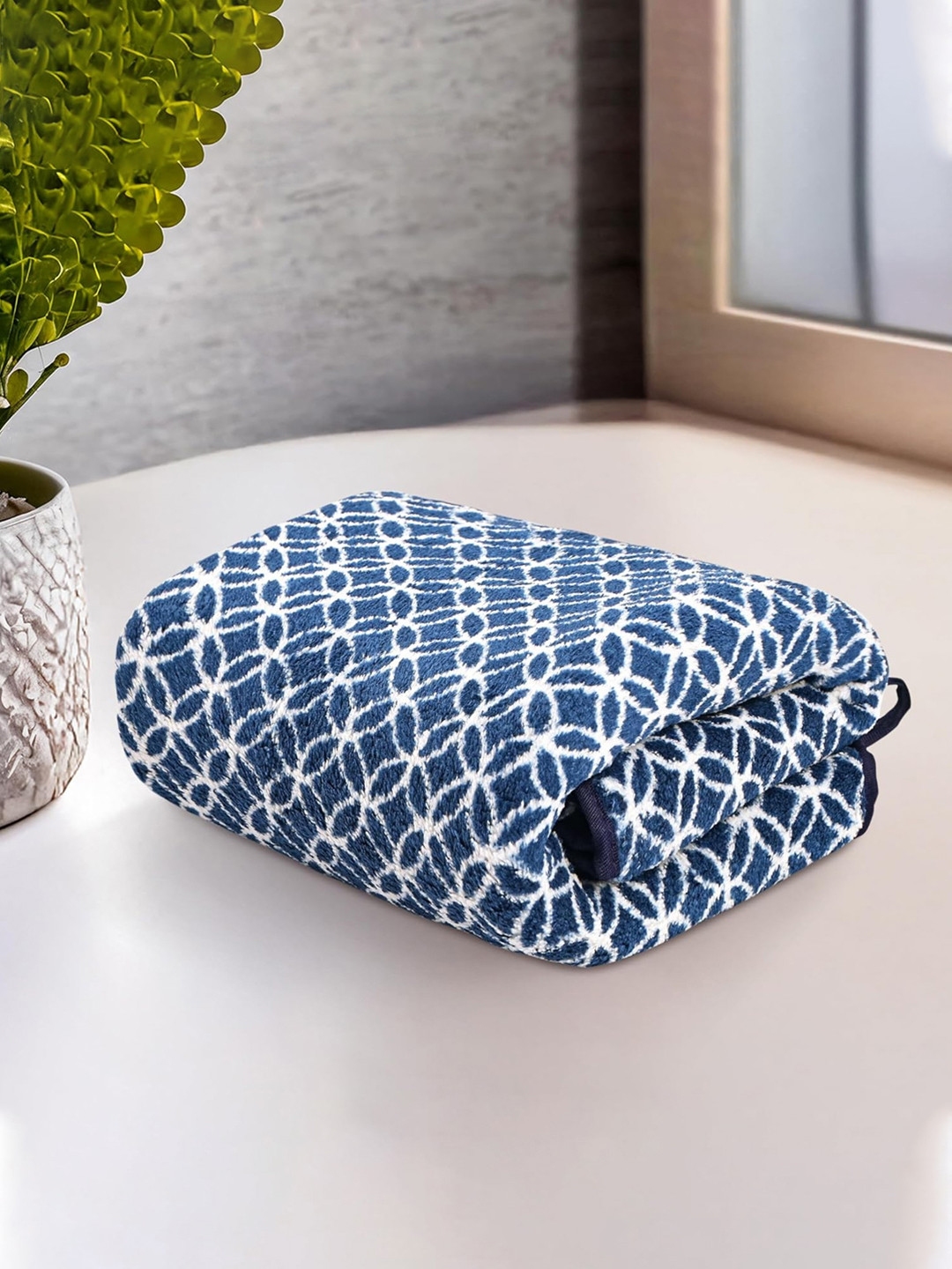Kuber Industries Blue & White Printed Microfiber  280 GSM Ultra Absorbent Soft Face Towels
