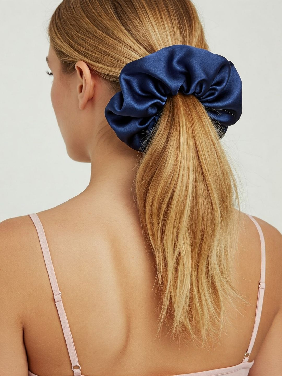 Mueras Women Oversized Scrunchie