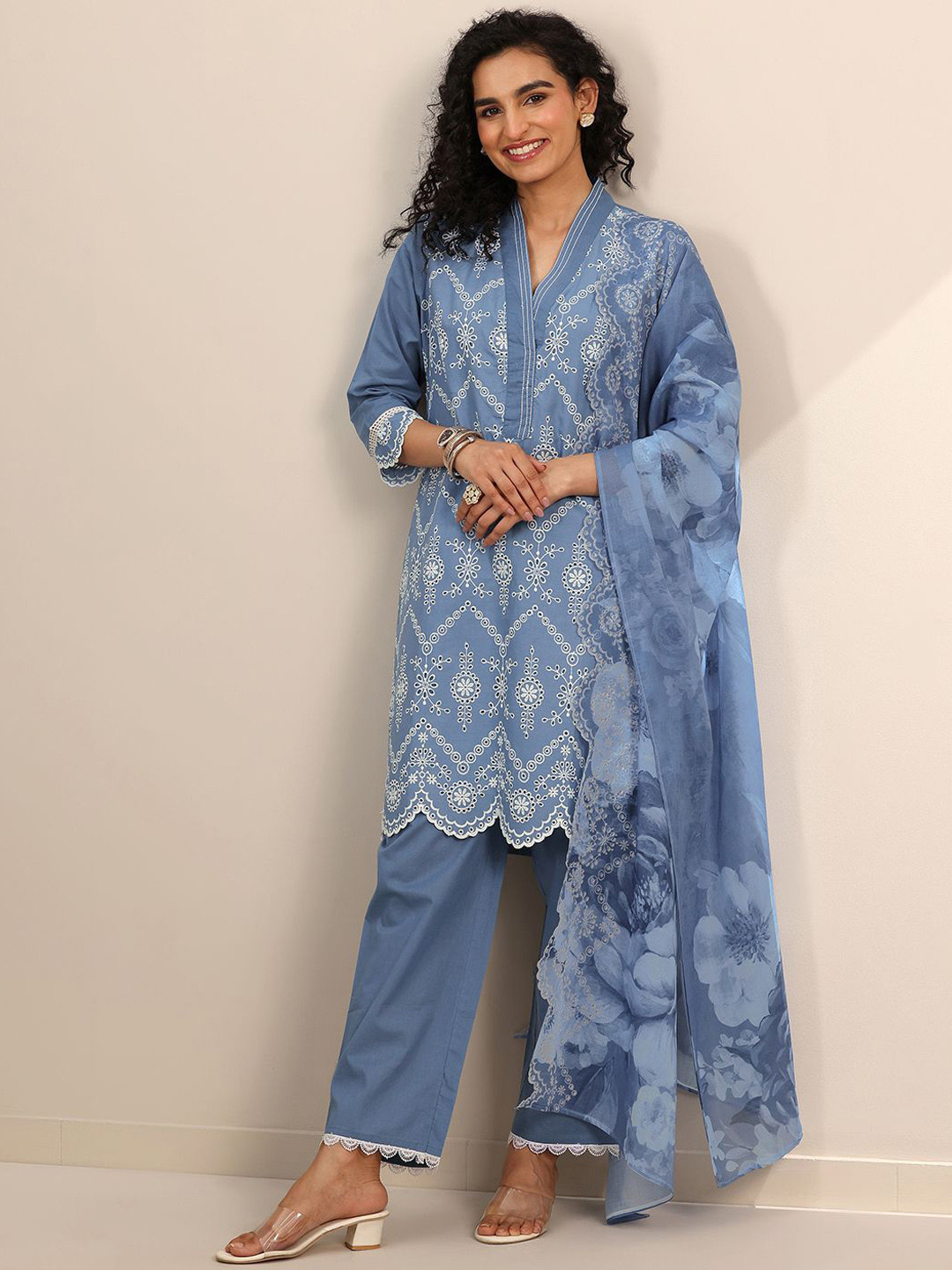 Libas Floral Embroidered V-Neck Thread Work Straight Kurta With Trousers And Dupatta