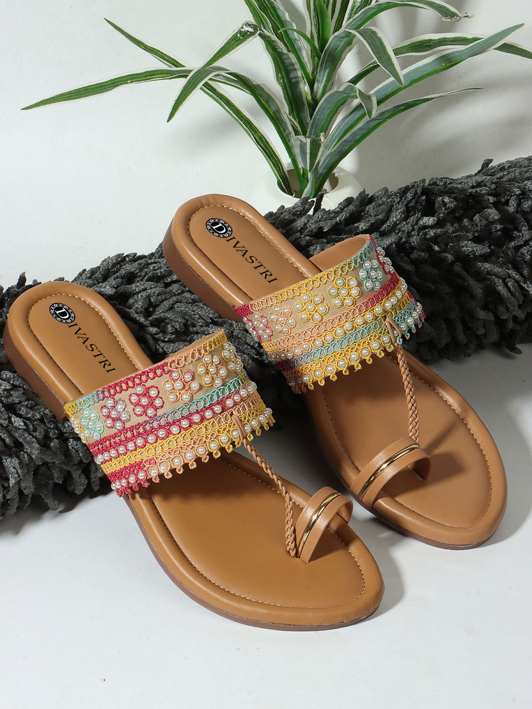 DIVASTRI Women Beige Embellished Ethnic One Toe Flats