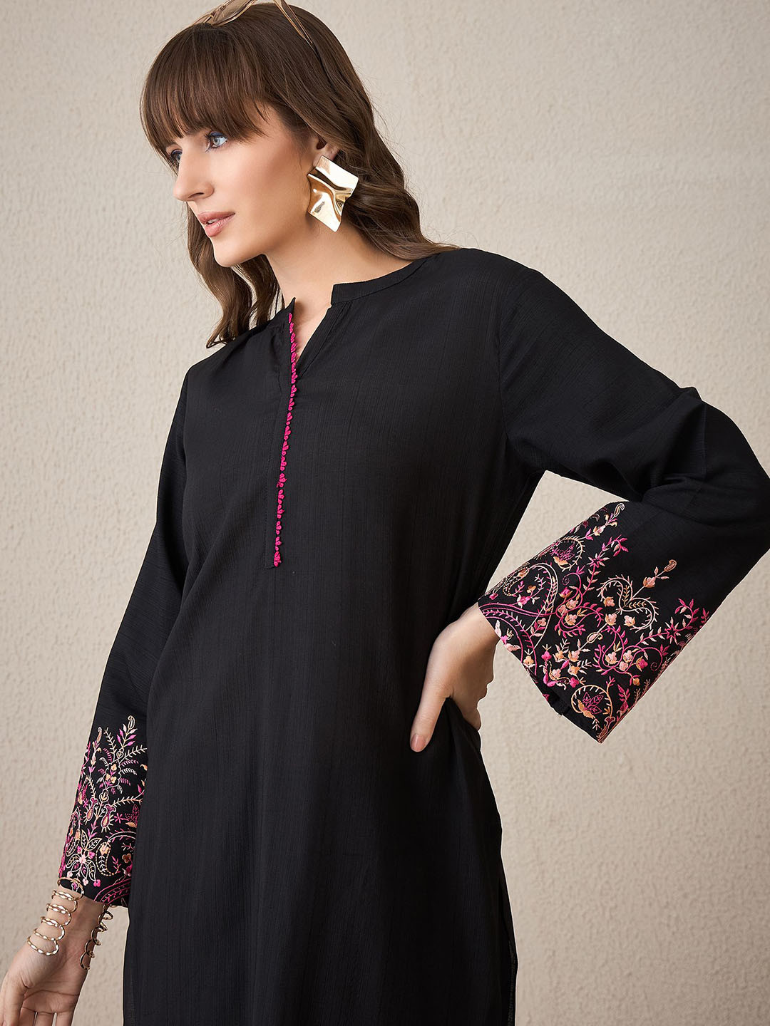 Indo Era Floral Embroidered Mandarin Collar Straight Tunic And Trousers