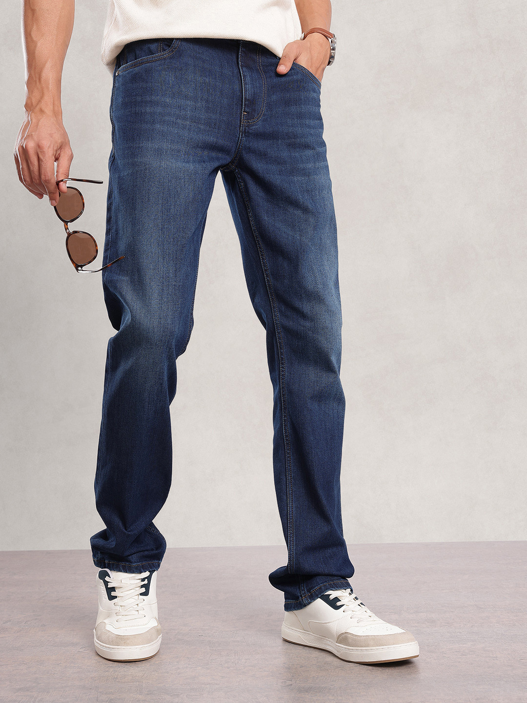 Nautica Men Straight Fit Light Fade Stretchable Jeans