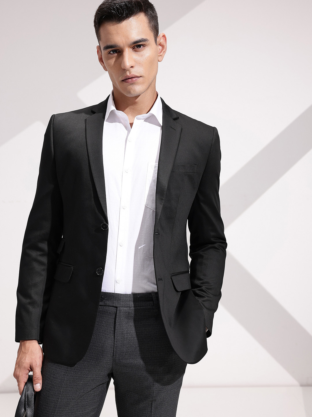 INVICTUS Slim Fit Single Breasted Semi Formal Blazer