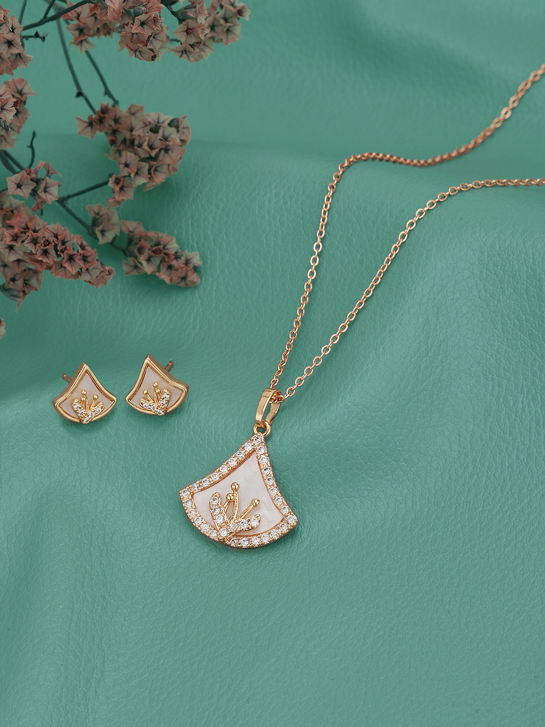 Carlton London 2 Toned Plated with CZ Divas Pendant and Earring Set