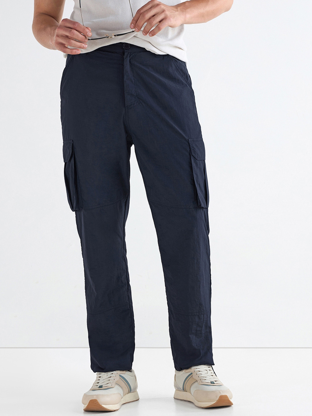 Bewakoof Men Navy Blue Cargo Parachute Pants