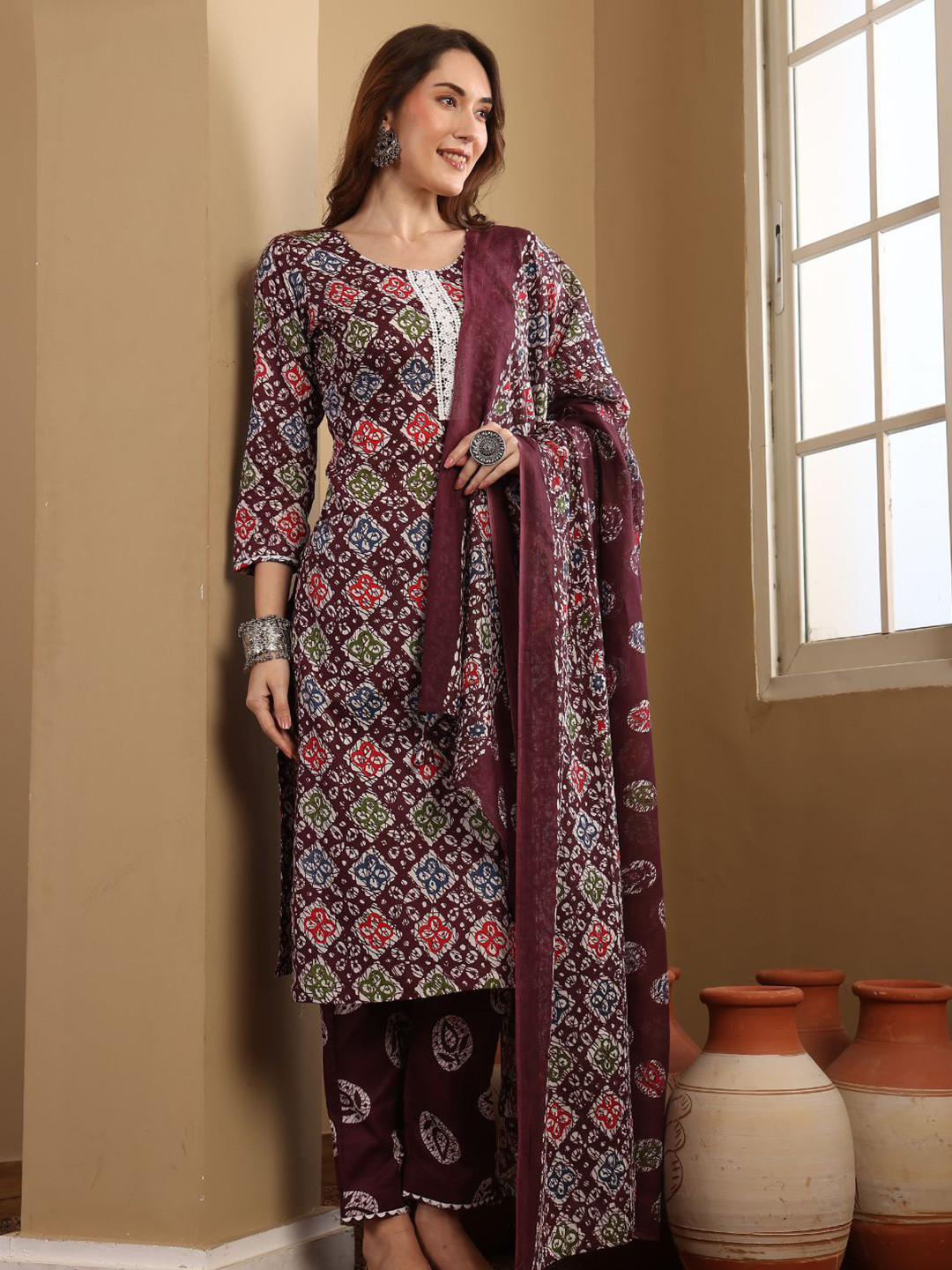 Lative Colours of Fashion Women Floral Regular Beads and Stones Pure Cotton Kurta Set