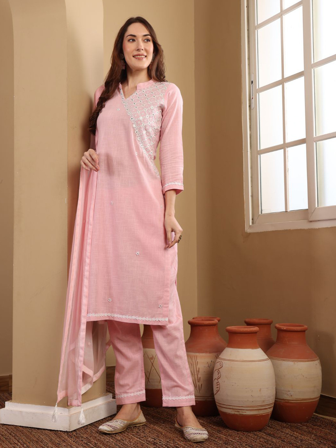 Lative Colours of Fashion Women Ethnic Motifs Embroidered Pure Cotton Kurta Set