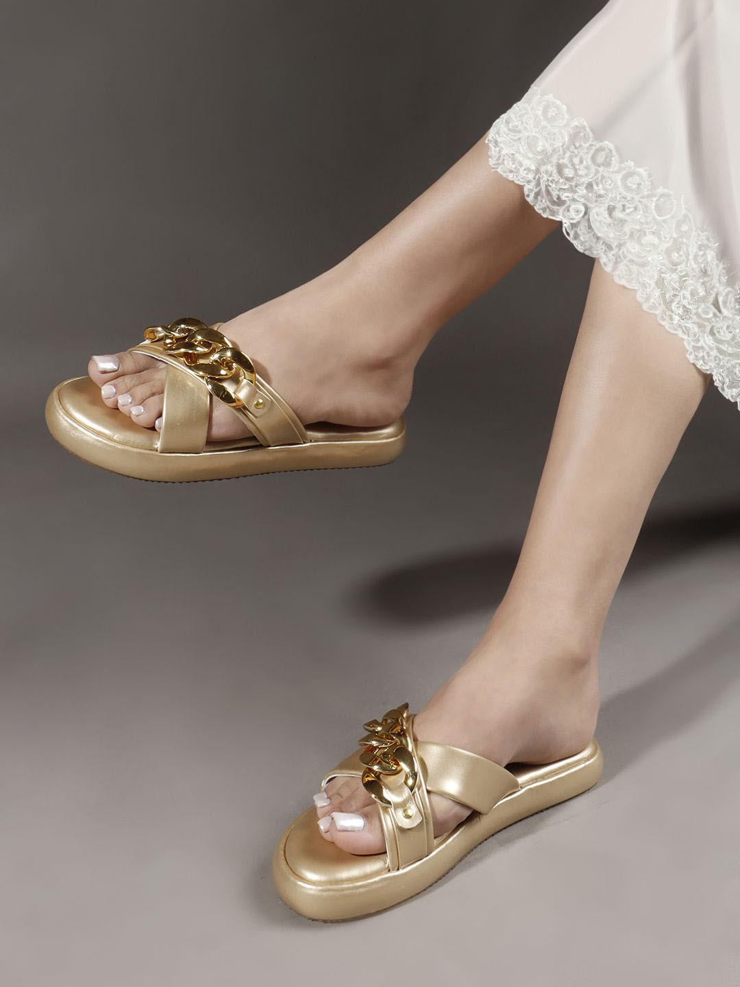 PLANET WALK Women Embellished Fashion Flats