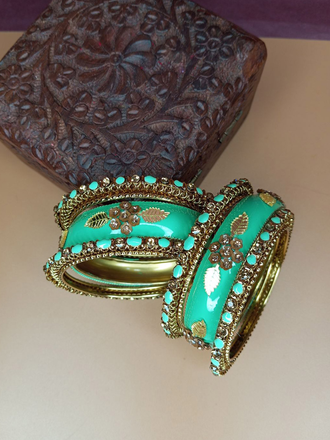 Anouk Set Of 6 Gold Plated Bridal Bangles Chura