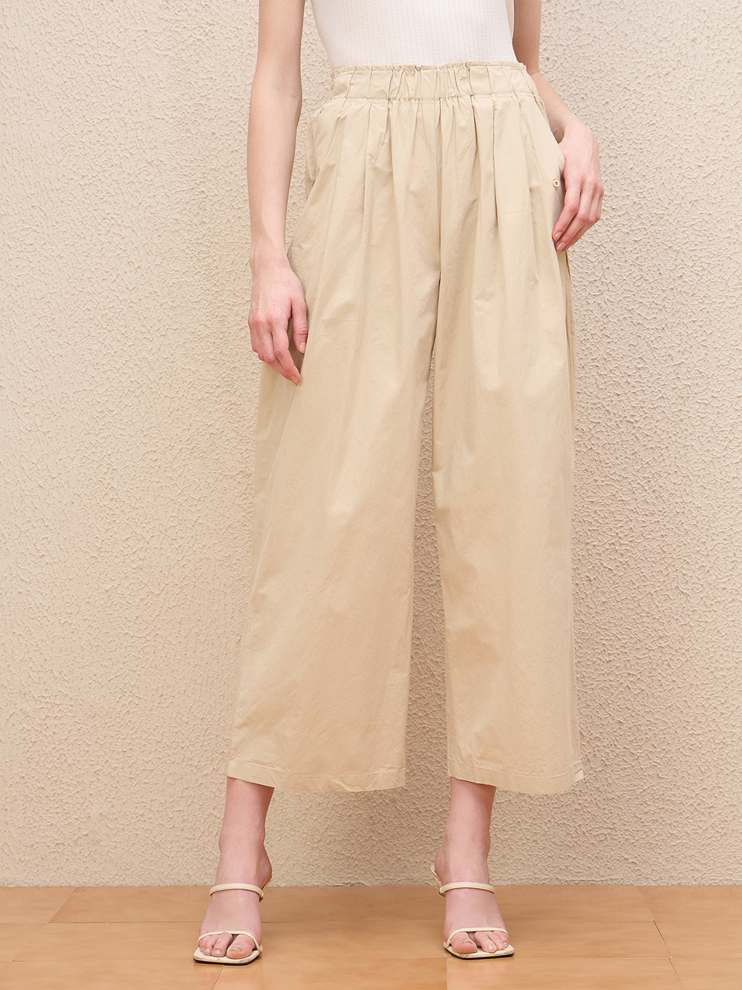 Iconic Women Flared Pleated Slip-On Trousers