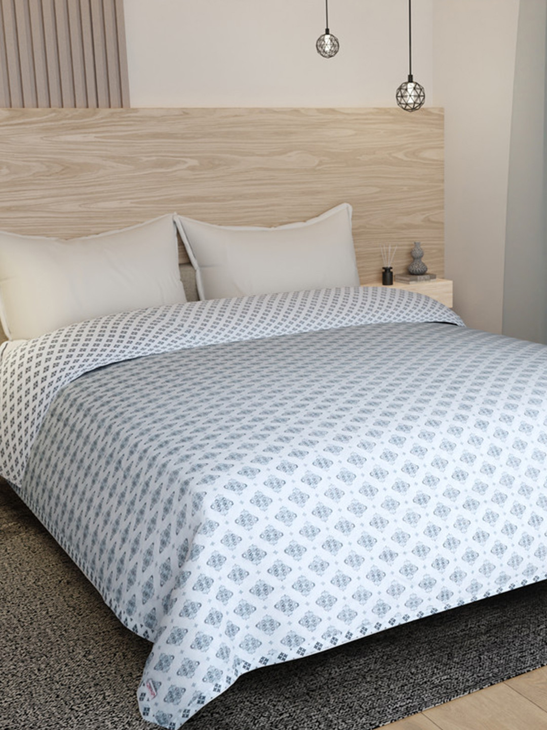 Florida BlAll-Season ACk & Off White All-Season AC Room 300 GSM Double Bed Blanket