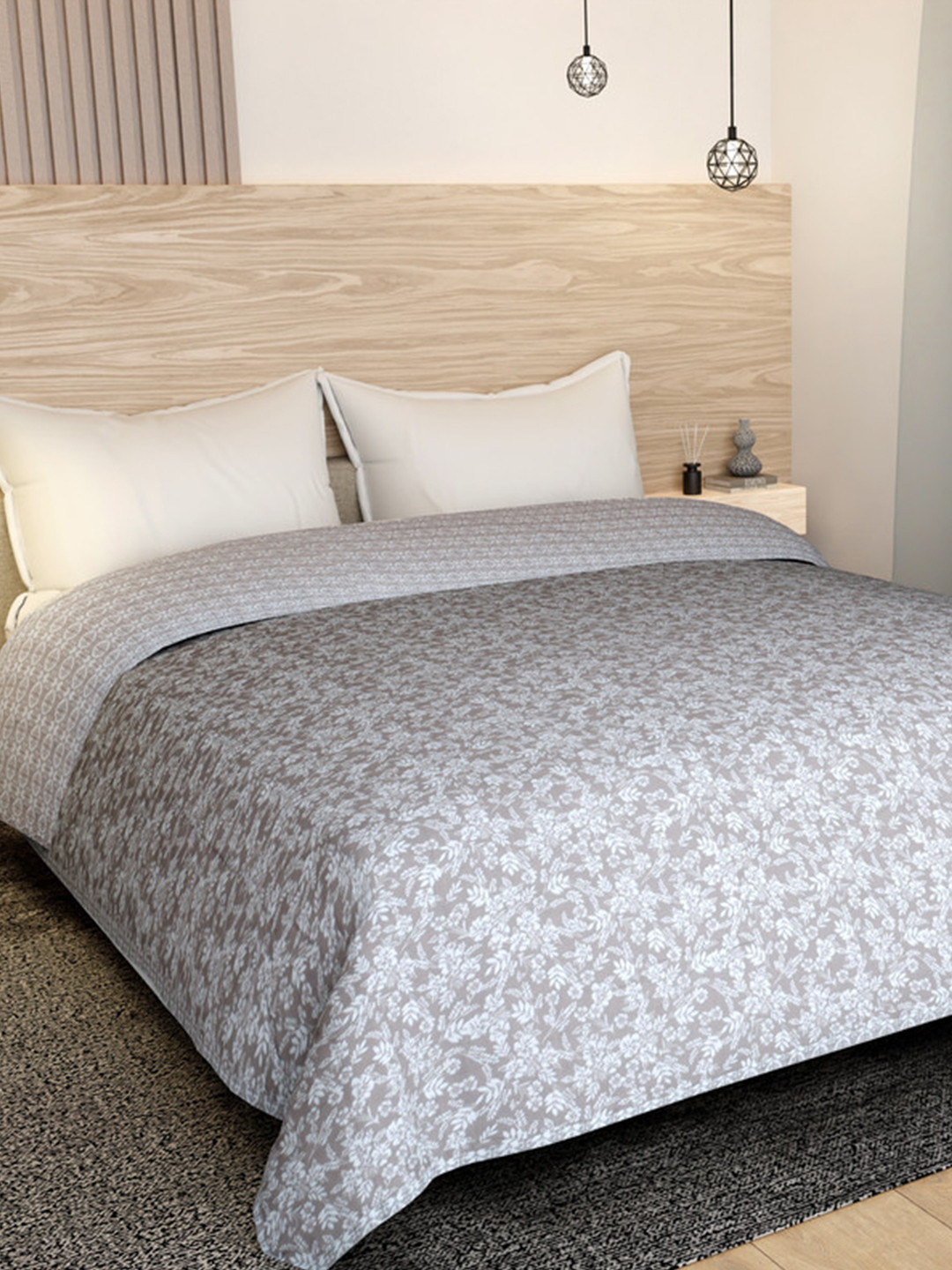 Florida Brown & Off White Floral All-Season AC Room 300 GSM Double Bed Blanket