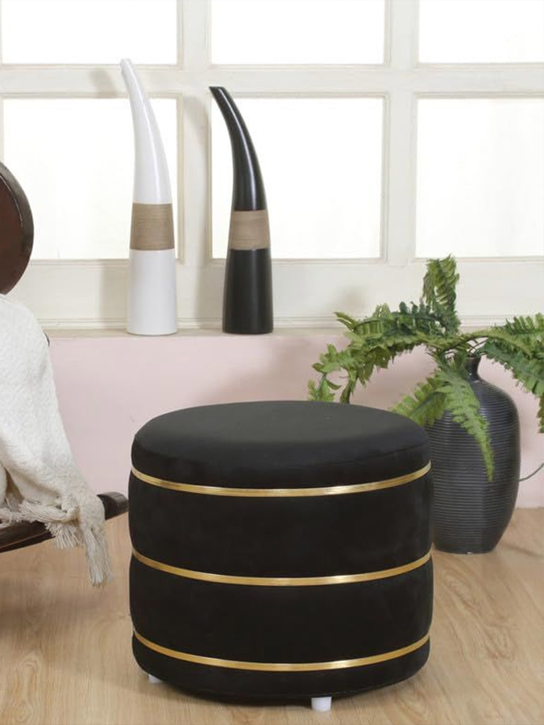 Shadowkart Black Round Pouffes Ottomans