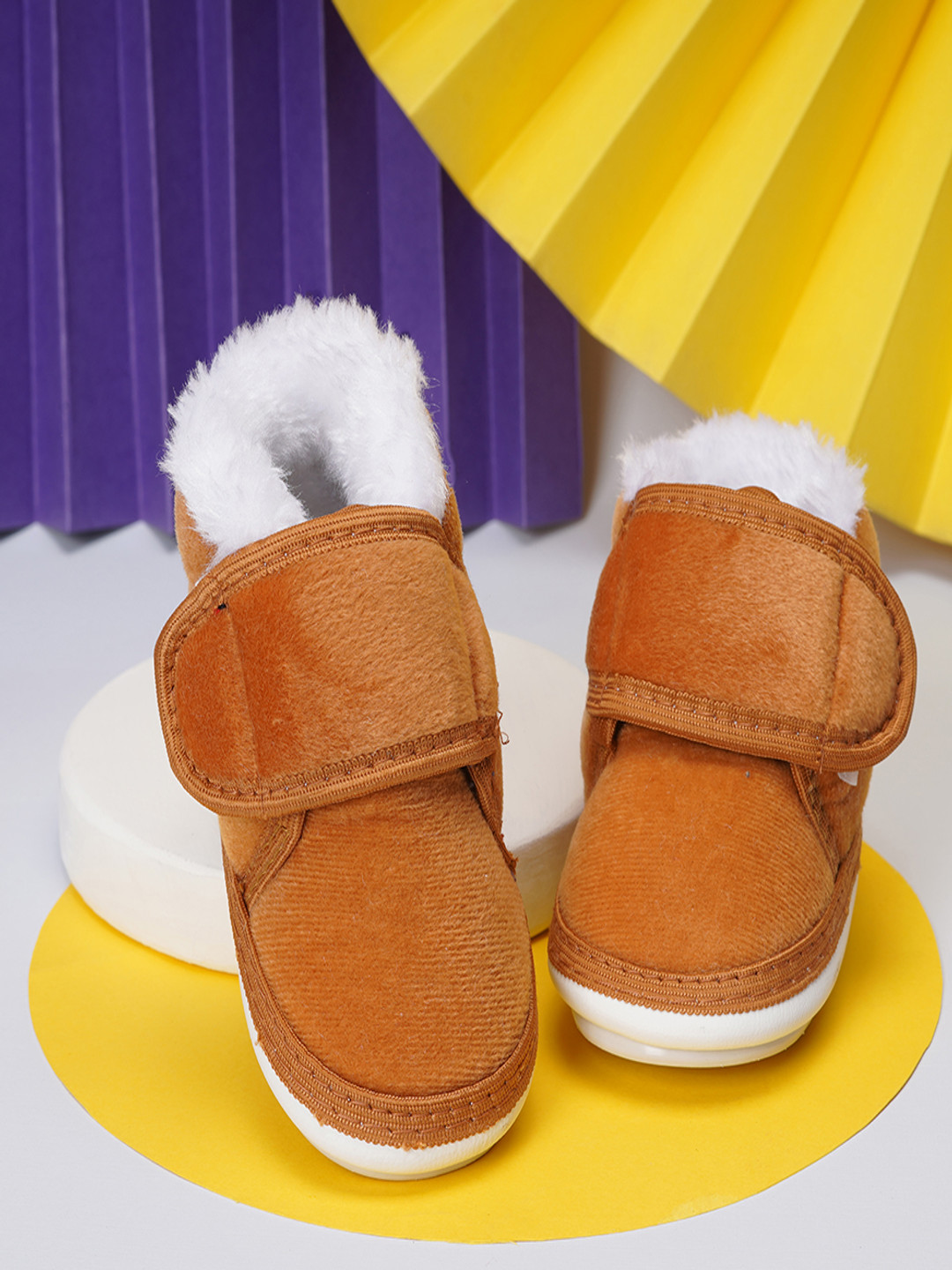 NESKA MODA Kids Cotton Fur Velcro Chu Chu Musical Booties