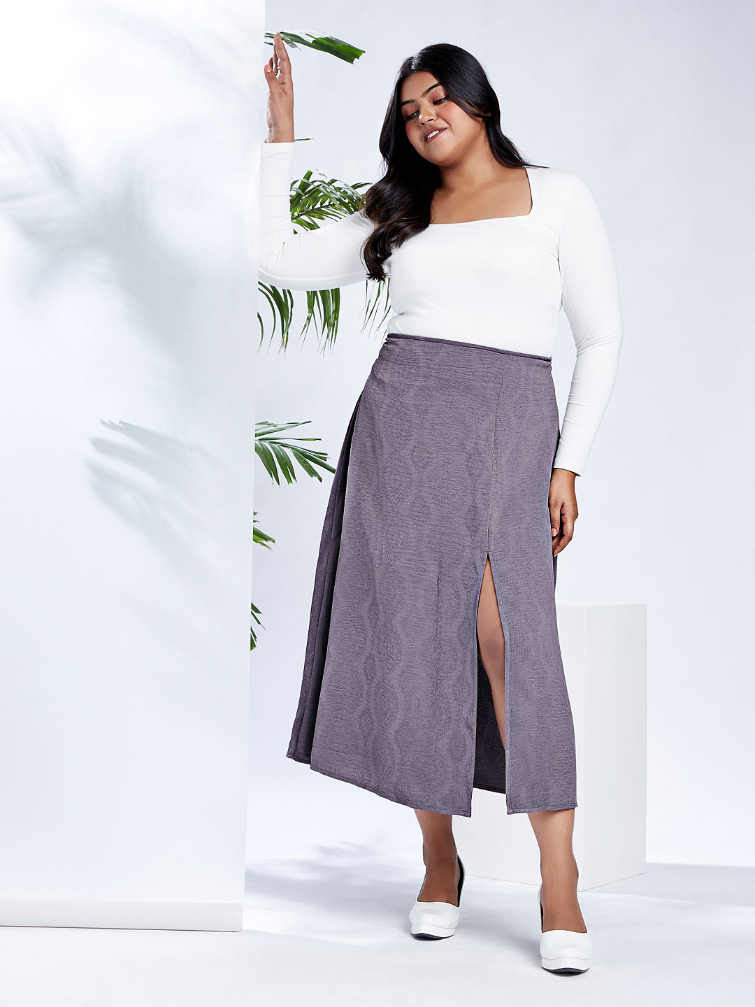 Globus Gloplus Mid-Rise Self Design Bohemian Front Slit Plus Size A-Line Midi Skirt