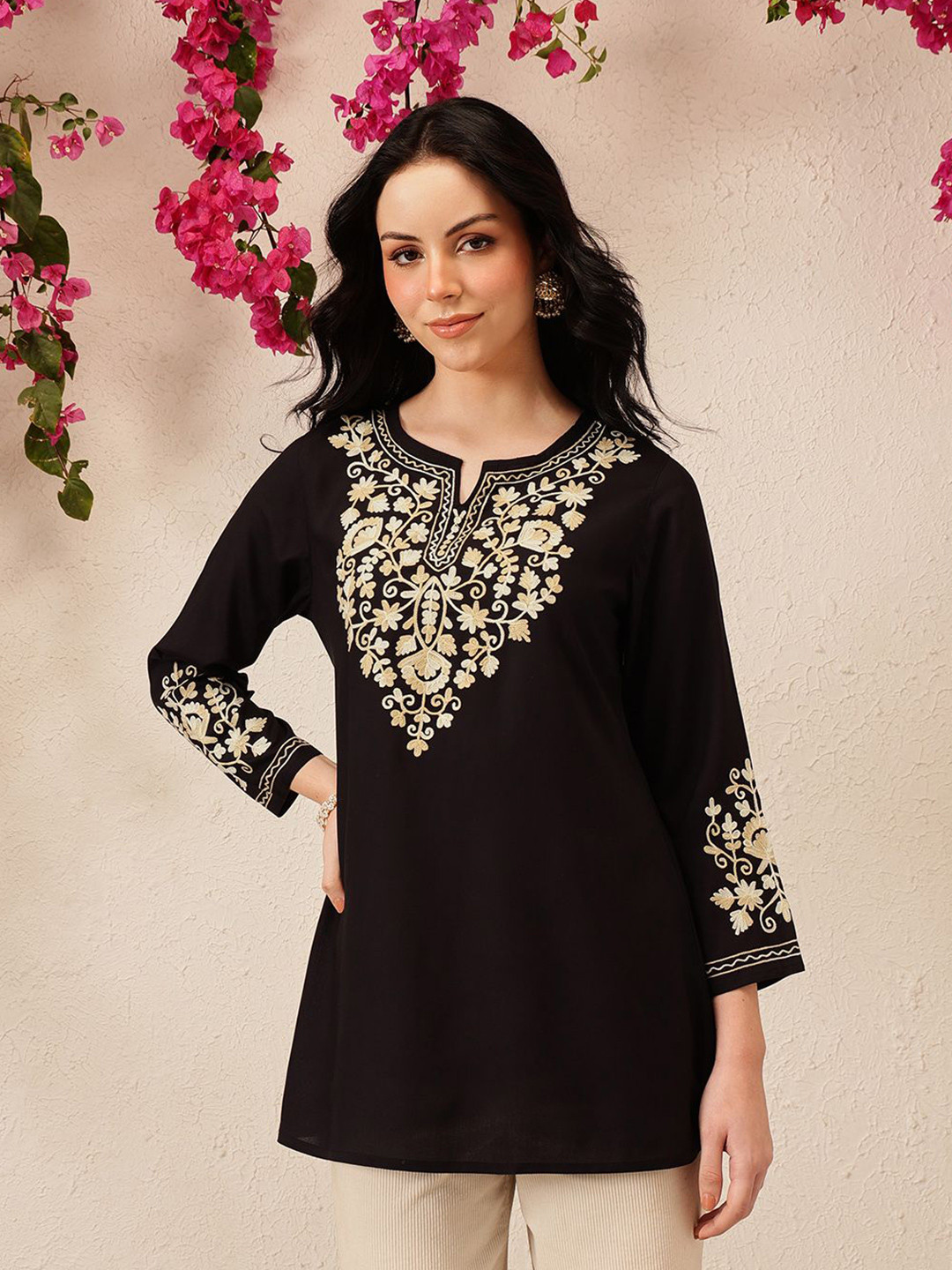 QAZMI Women Jasmine Kashmiri A-Line Short Kurti