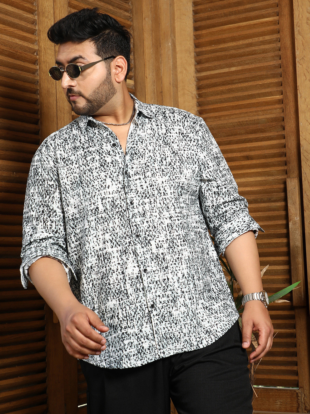 Instafab Plus Men Comfort Opaque Printed Casual Shirt