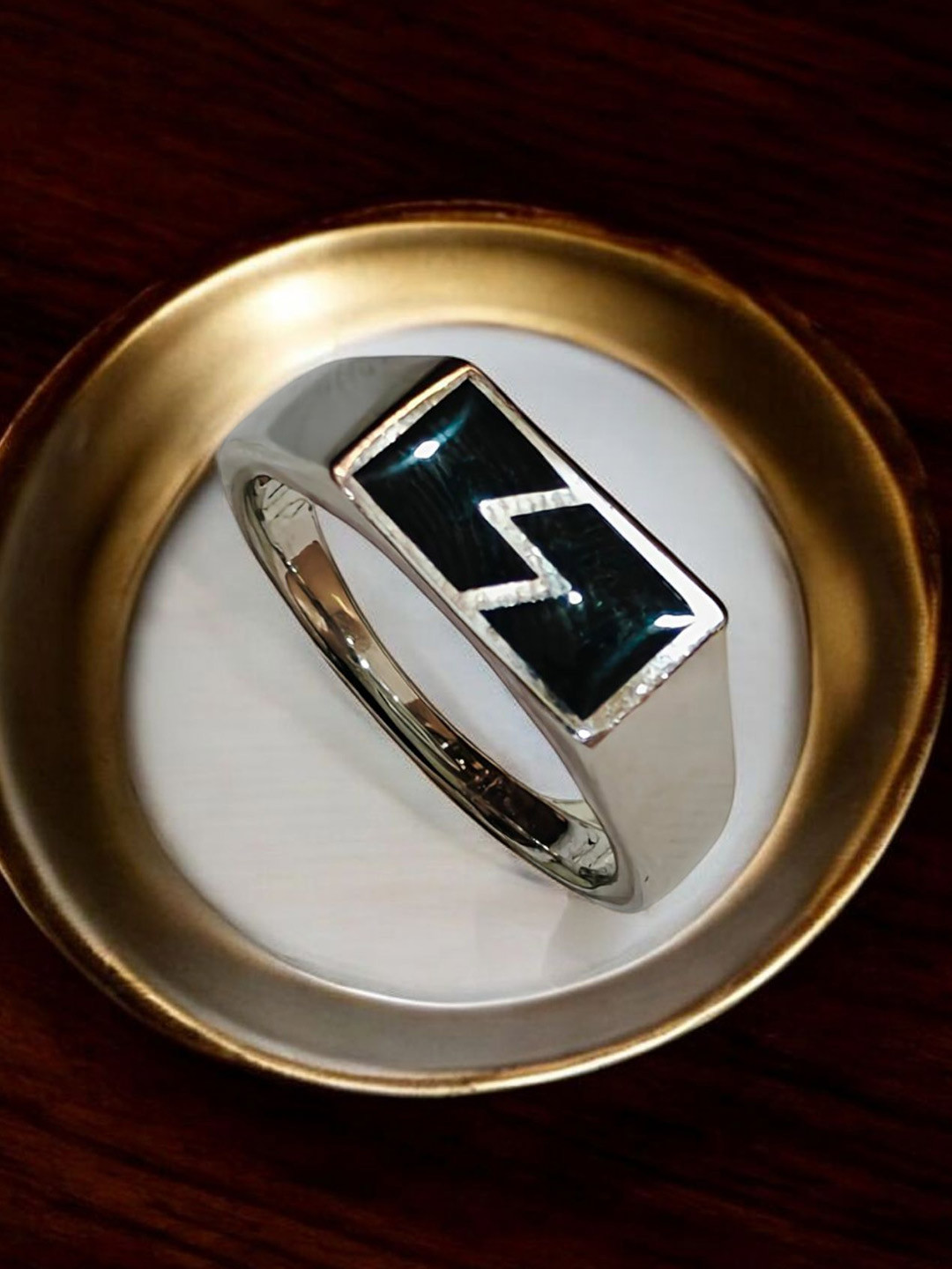 SilverAura 925 Men Sterling Silver Designer Finger Ring