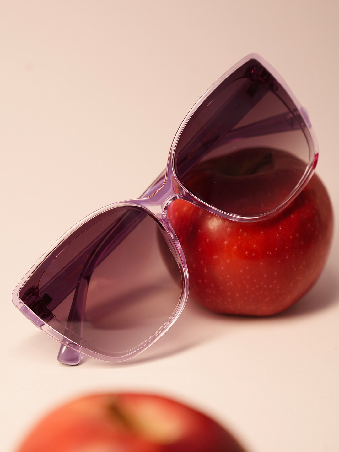 Vintage Women Oversized Sunglasses with UV Protected Lens Myriad Col 154