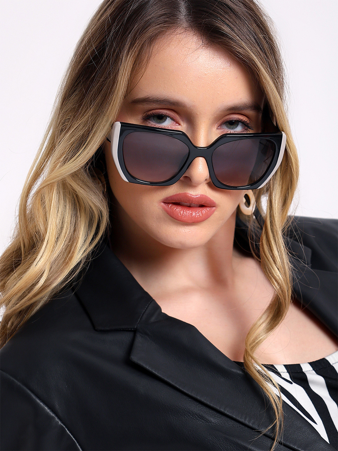 Vintage Women Butterfly with UV Protected Lens Sunglasses American Dream Col 282