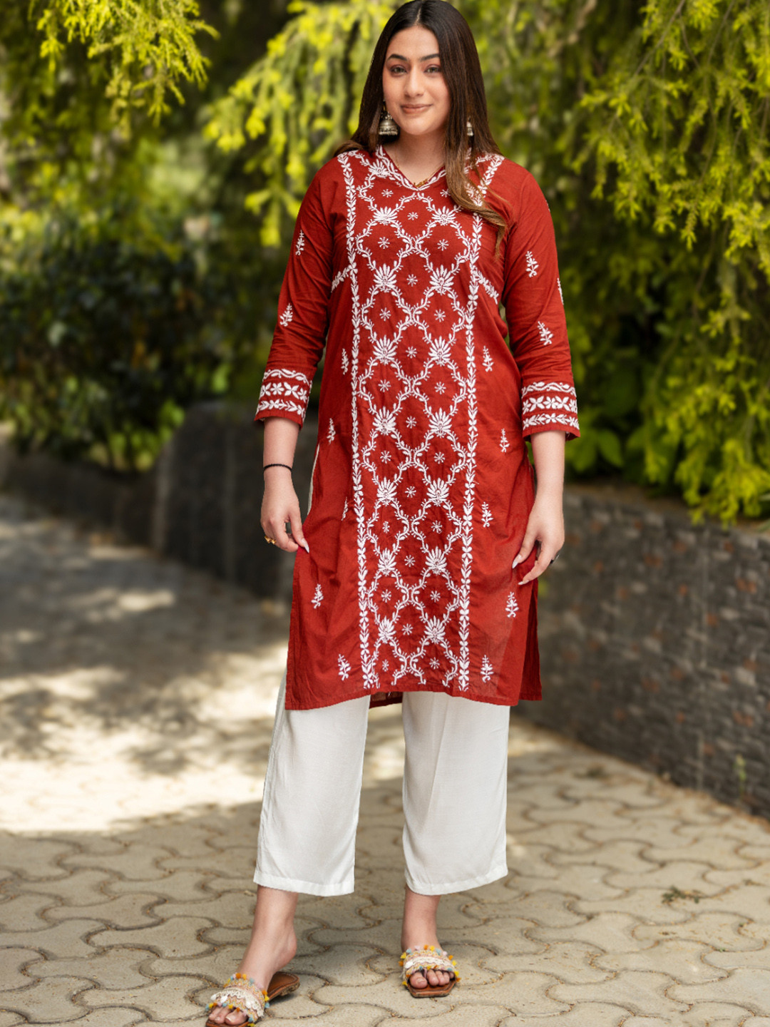GHARANA INDIA Mul Cotton V Neck Maroon Intricate Embroidery Chikankari Kurta