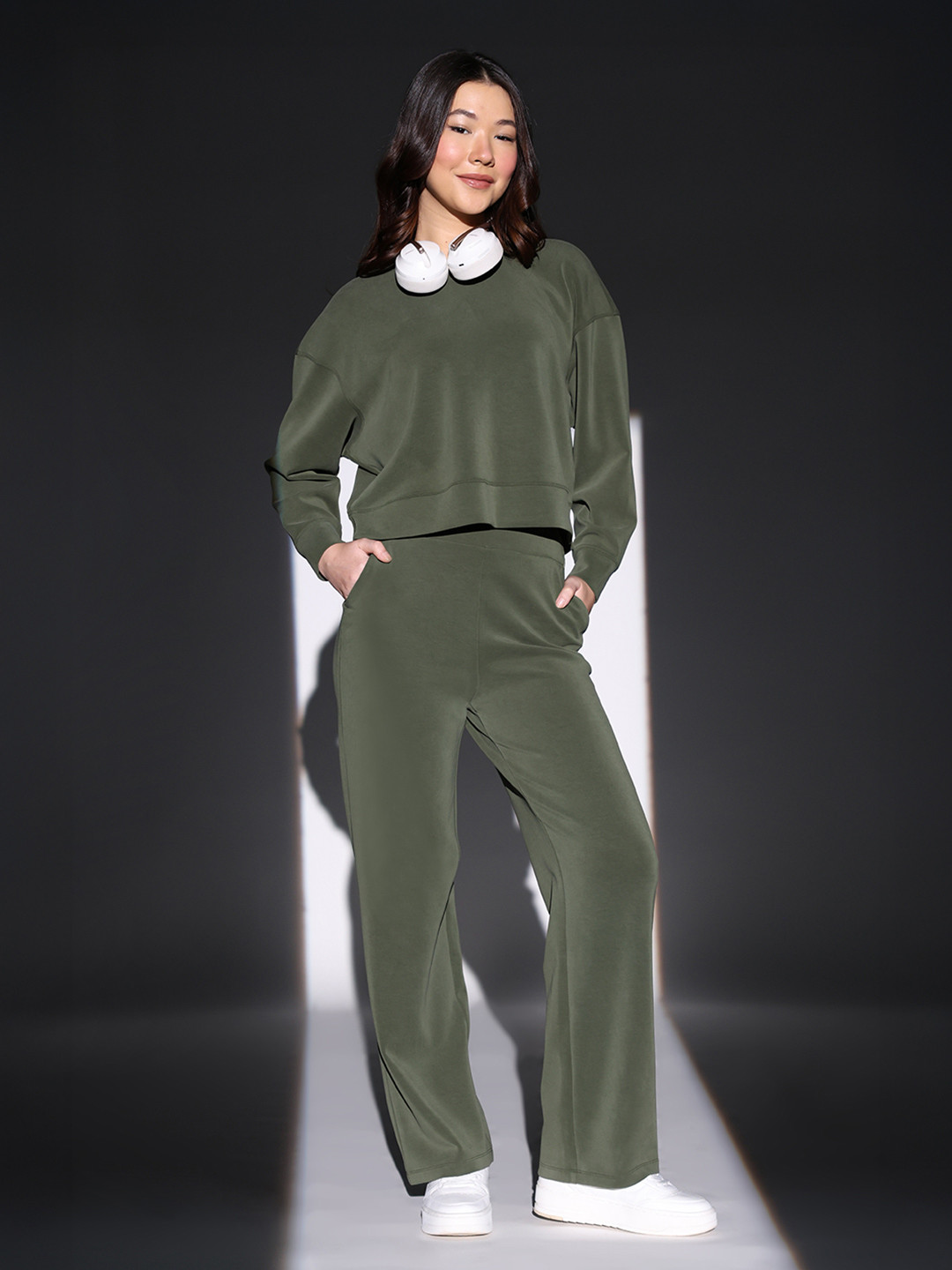 Blissclub Women High-Rise Bare Butter Straight Fit Regular Pants