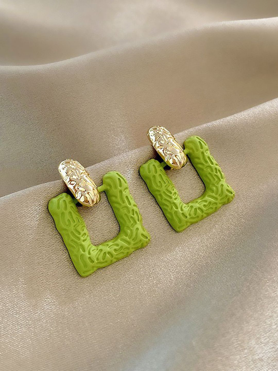 Krelin Gold-Plated Geometric Shaped Textured Drop Earrings