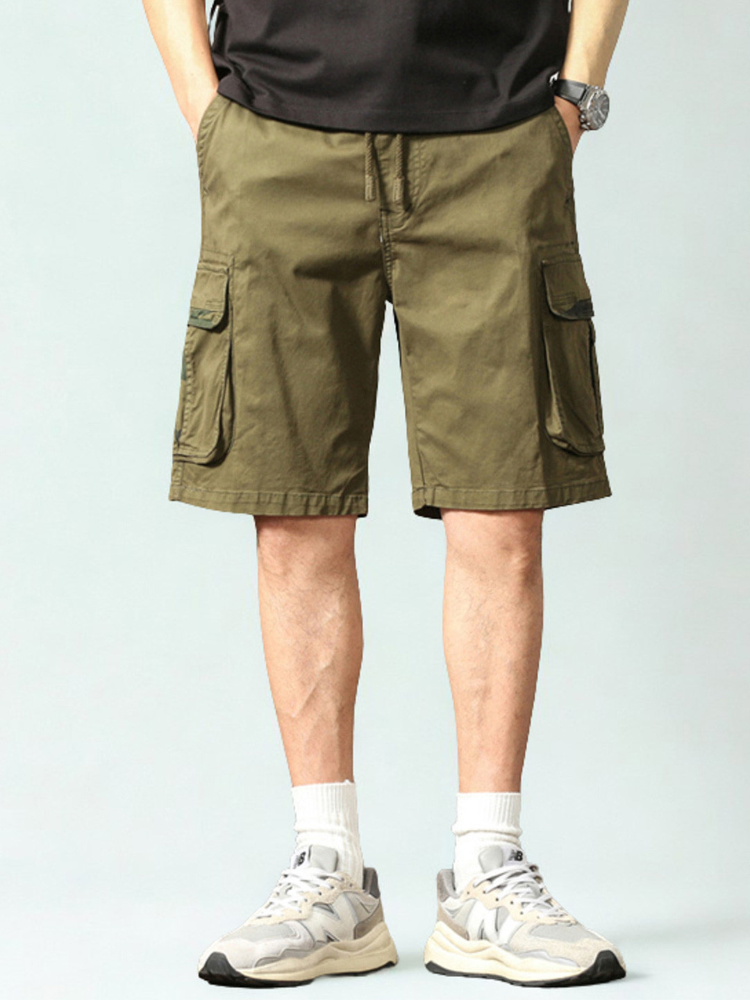 L'monte Men Regular Fit Mid-Rise Outdoor Cargo Shorts