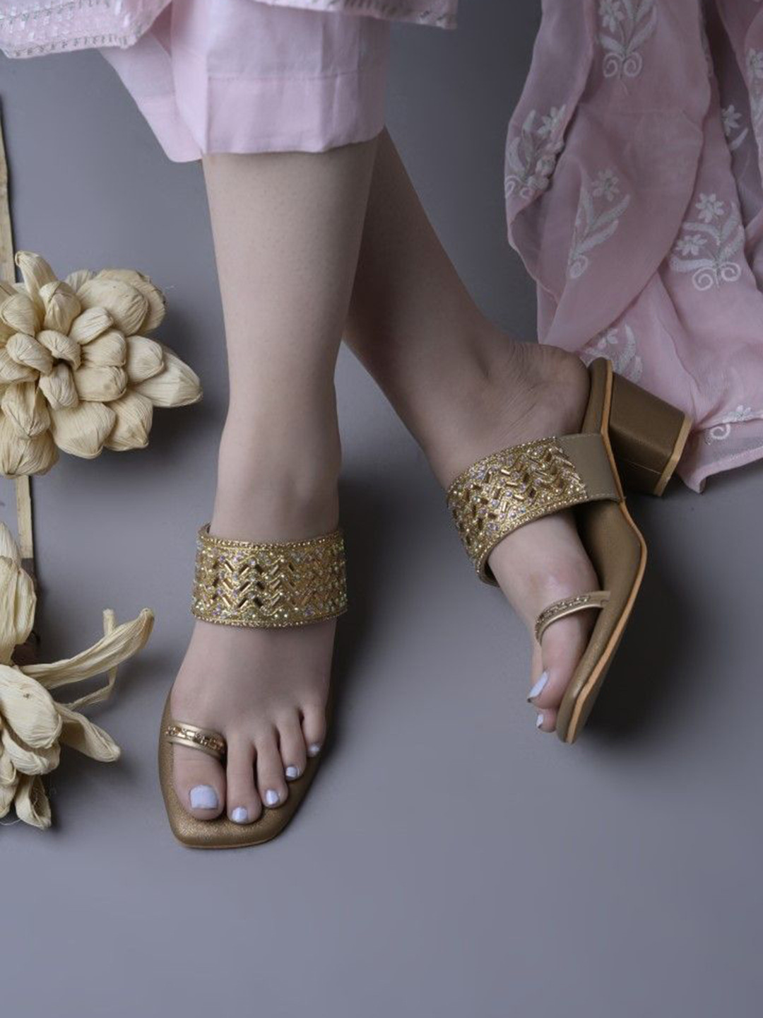 JM Looks Block Heel Party & Festive Wear Sandals with Glitter Strap & Toe Ring Women