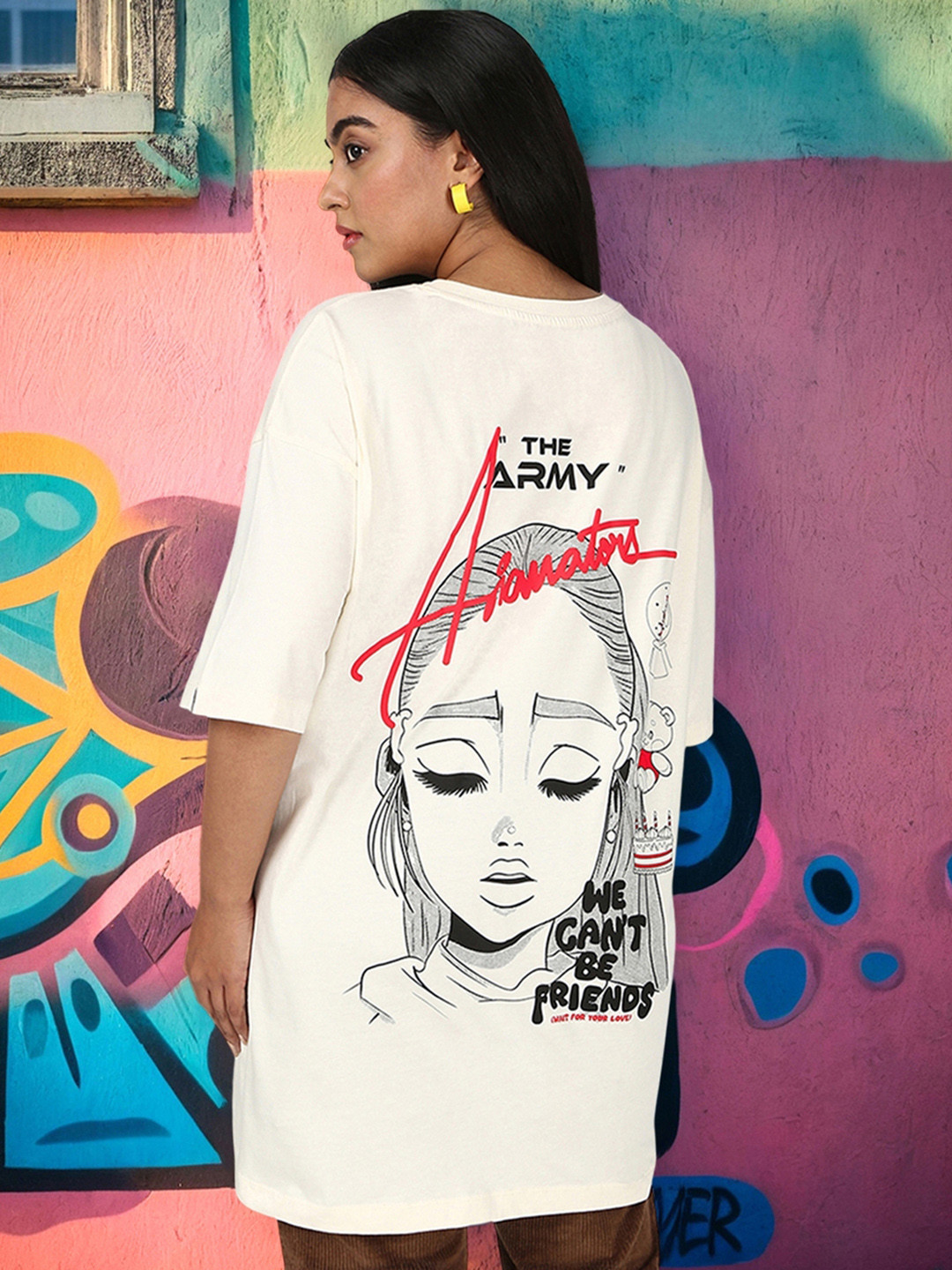 Bewakoof Plus Women Gardenia Ariantor Graphic Printed Cotton Oversized T-shirt