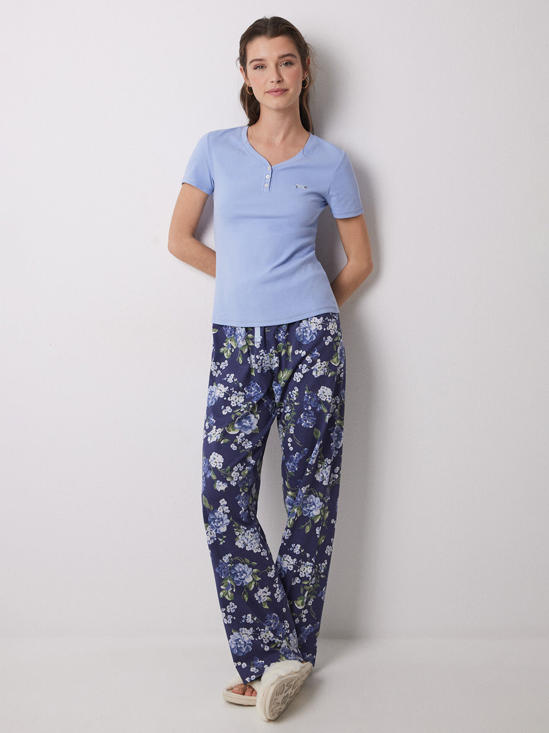 women'secret V-Neck Ribbed Floral Printed Night suit 3599151-14