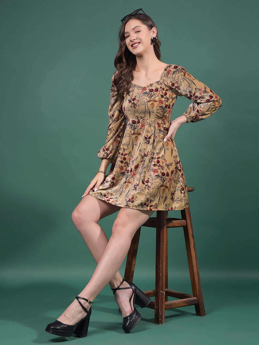 Crimsoune Club Women's Brown Floral Print Corduroy Mini-Dress