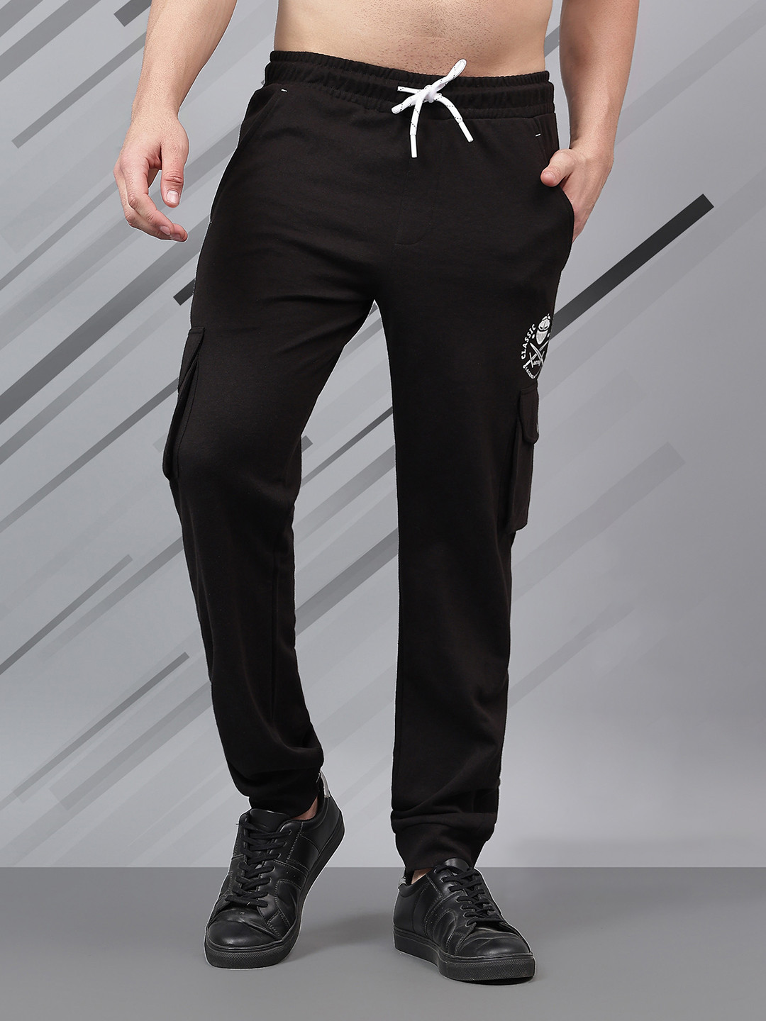 AKTIO Men Cotton Mid-Rise Relaxed-Fit Cargo Joggers
