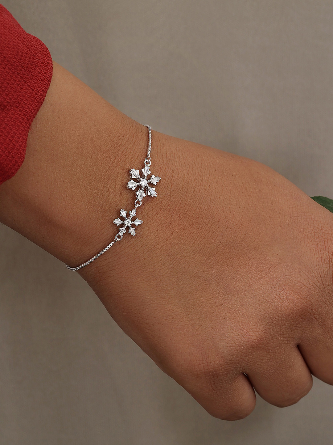 Tweov Jewels Women 925 Sterling Silver Rhodium Plated CZ Studded Snowflake Chain Bracelet
