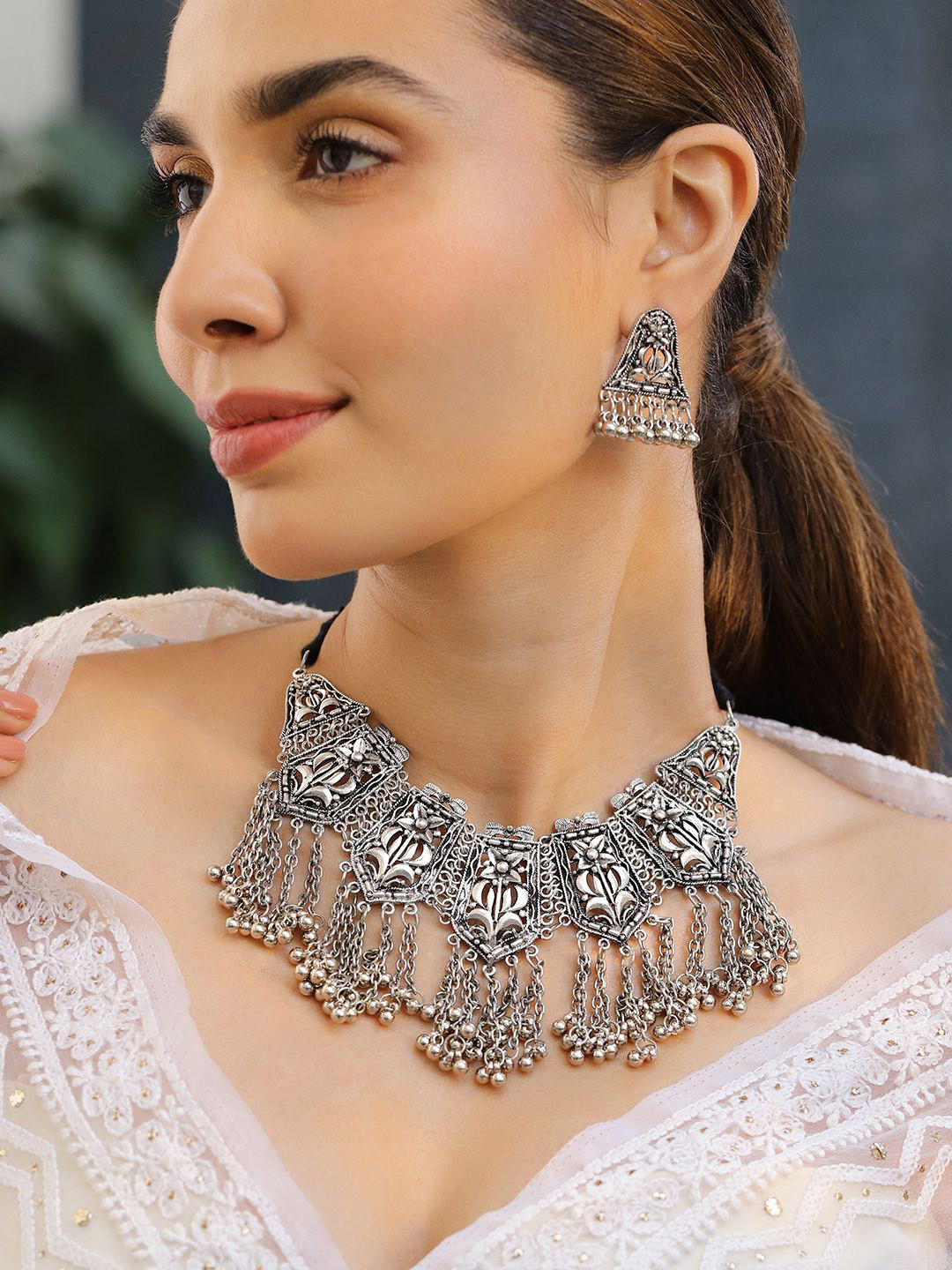 Rubans Oxidised Silver-Plated Floral Motif Statement Choker Necklace Set with Chain Tassel