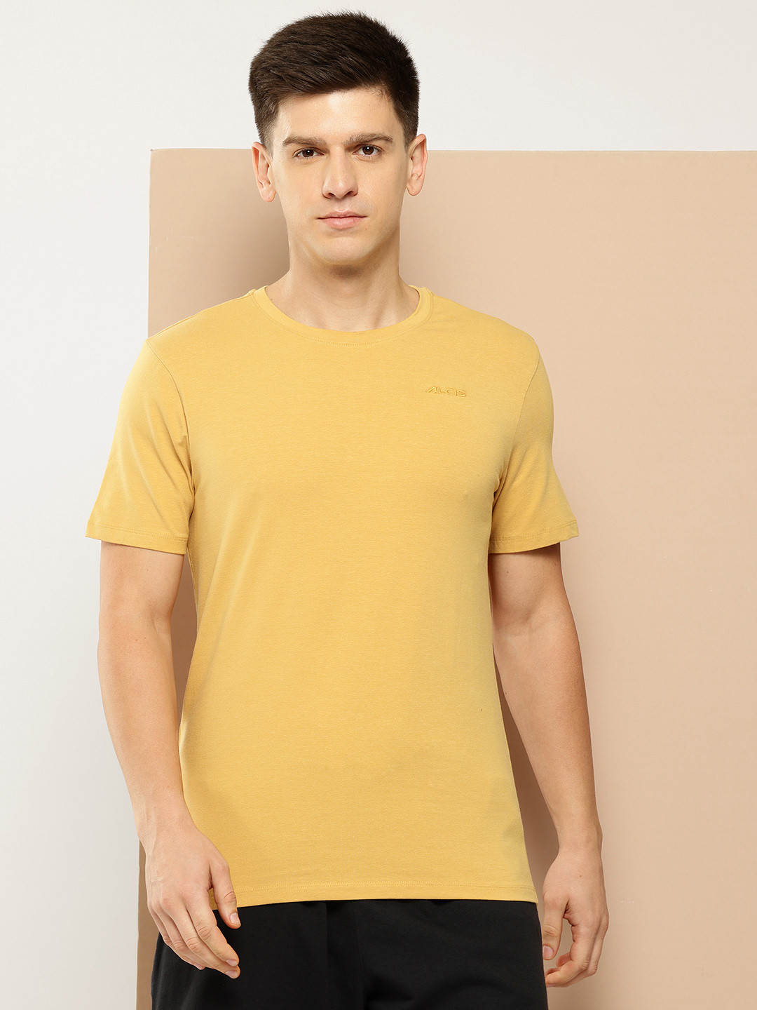 Alcis Solid Slim Fit T-shirt