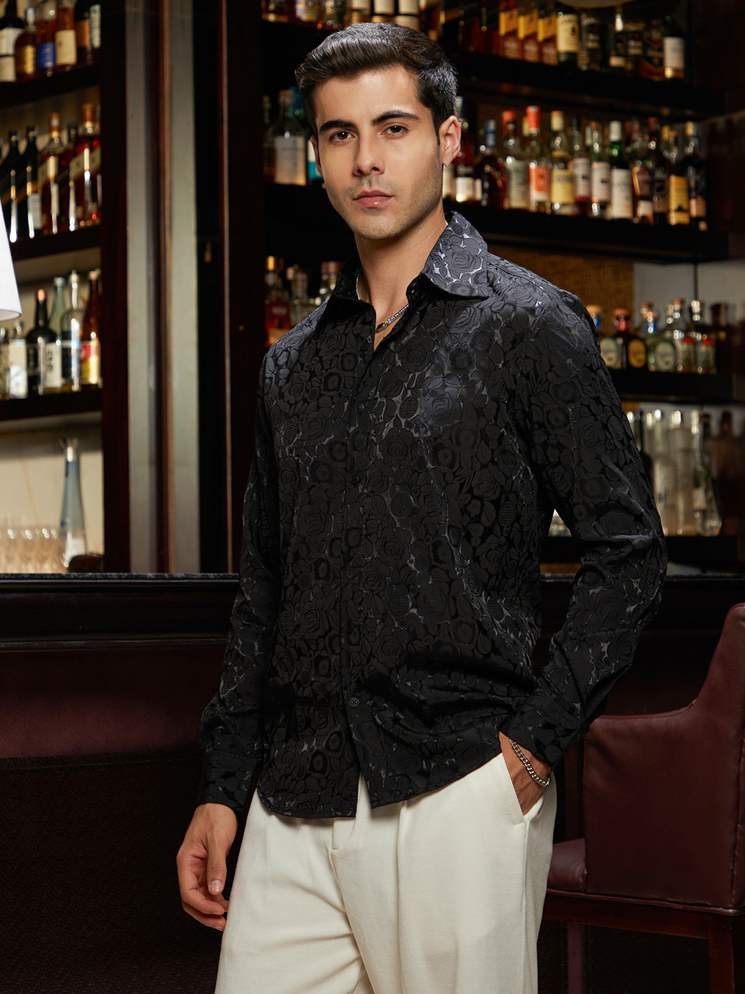 Campus Sutra Men Floral Print Comfort Slim Fit Casual Shirt