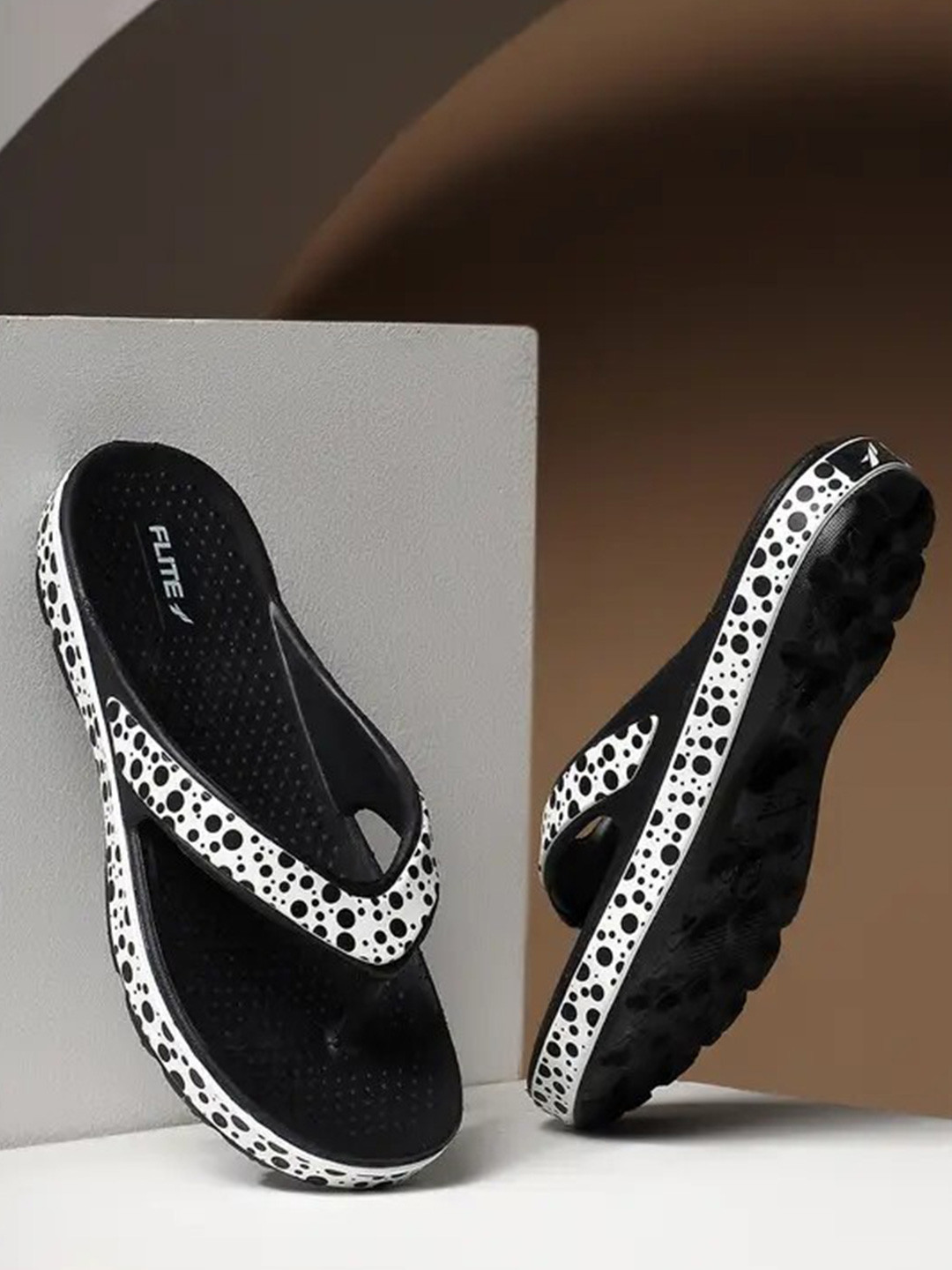 FLITE Women Printed Flip Flops