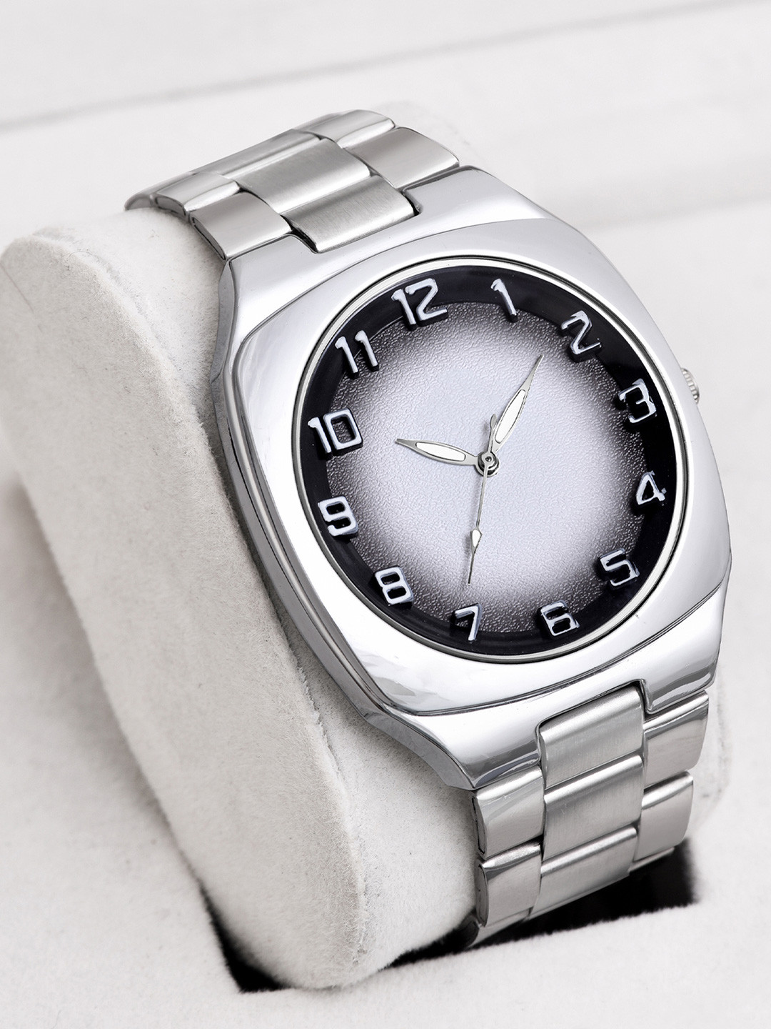 Shocknshop Men Textured Dial & Stainless Steel Straps Analogue Watch MT413