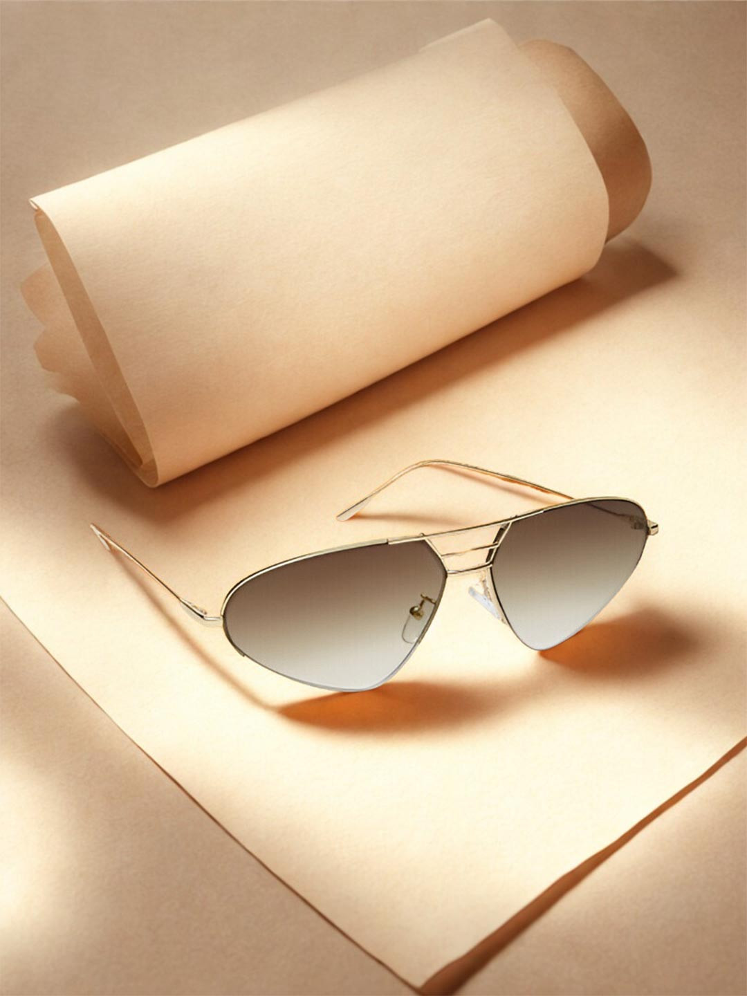 Garry Gobbs Women full Rim Sunglasses with UV Protected Lens SG-LT-CH-242-32