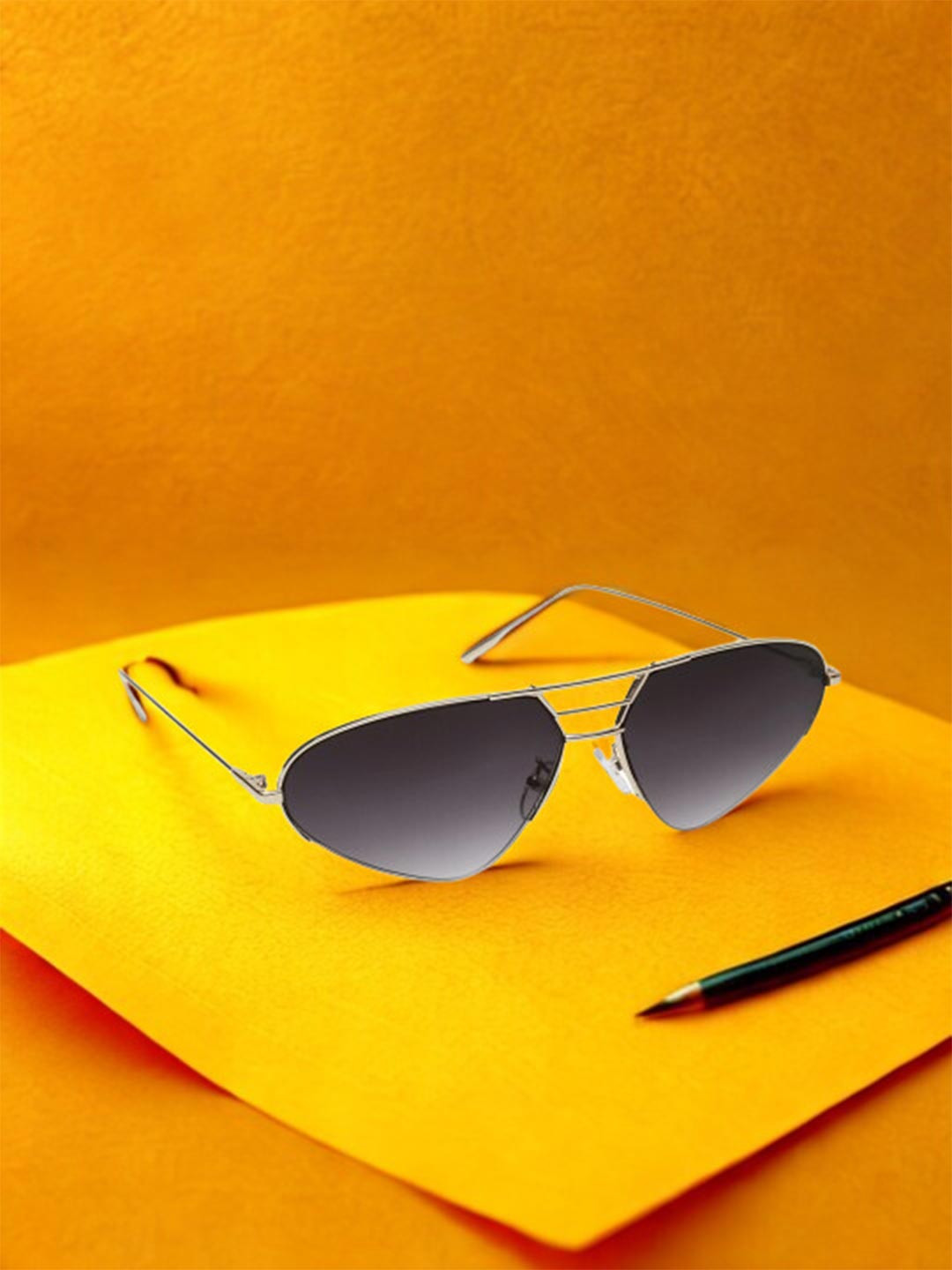 Garry Gobbs Women Aviator Sunglasses with UV Protected Lens SG-LT-CH-241-32-BLACK