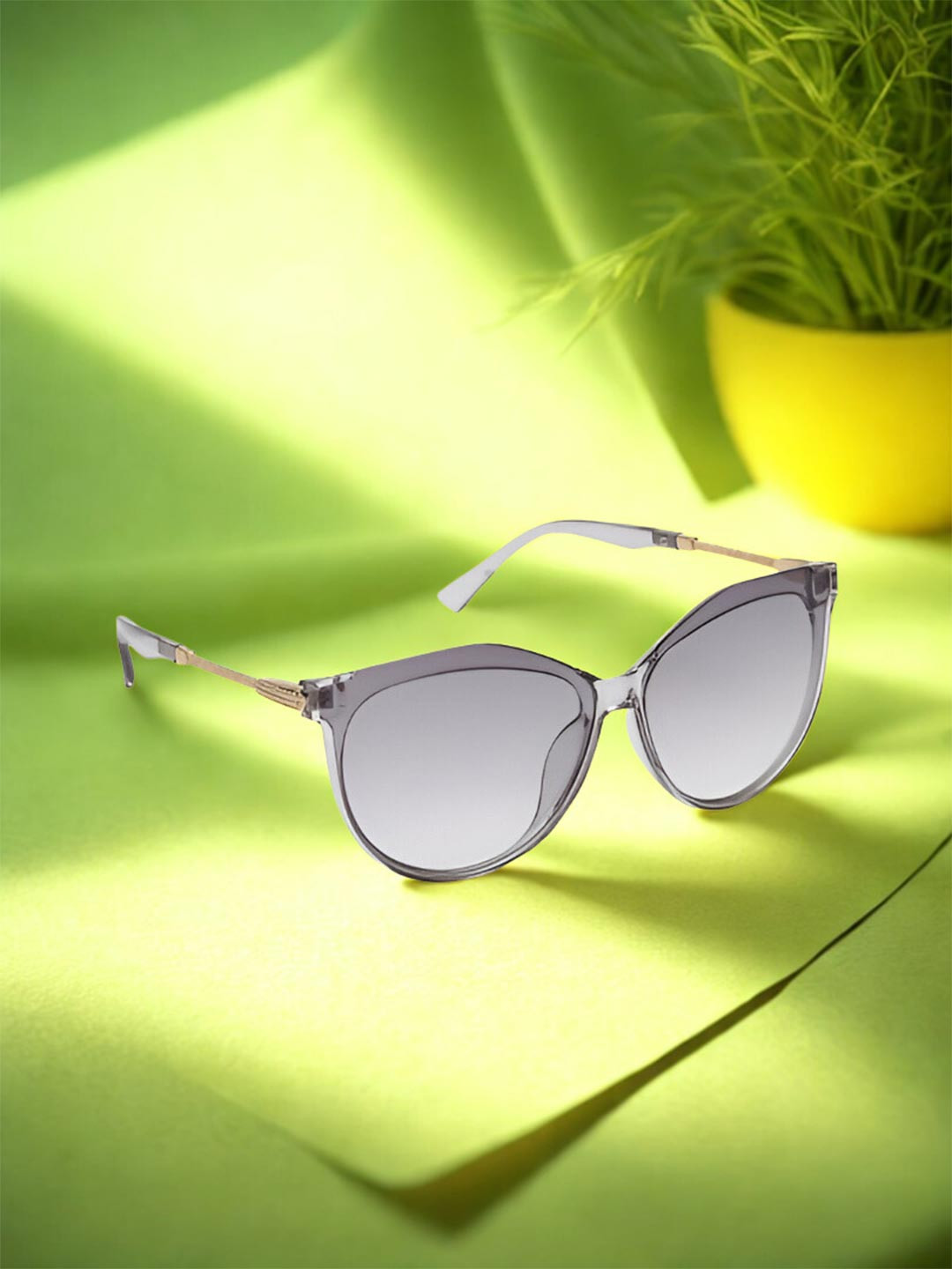 Garry Gobbs Women Cateye Sunglasses with UV Protected Lens SG-LT-CH-244-32-GREY Sunglasses