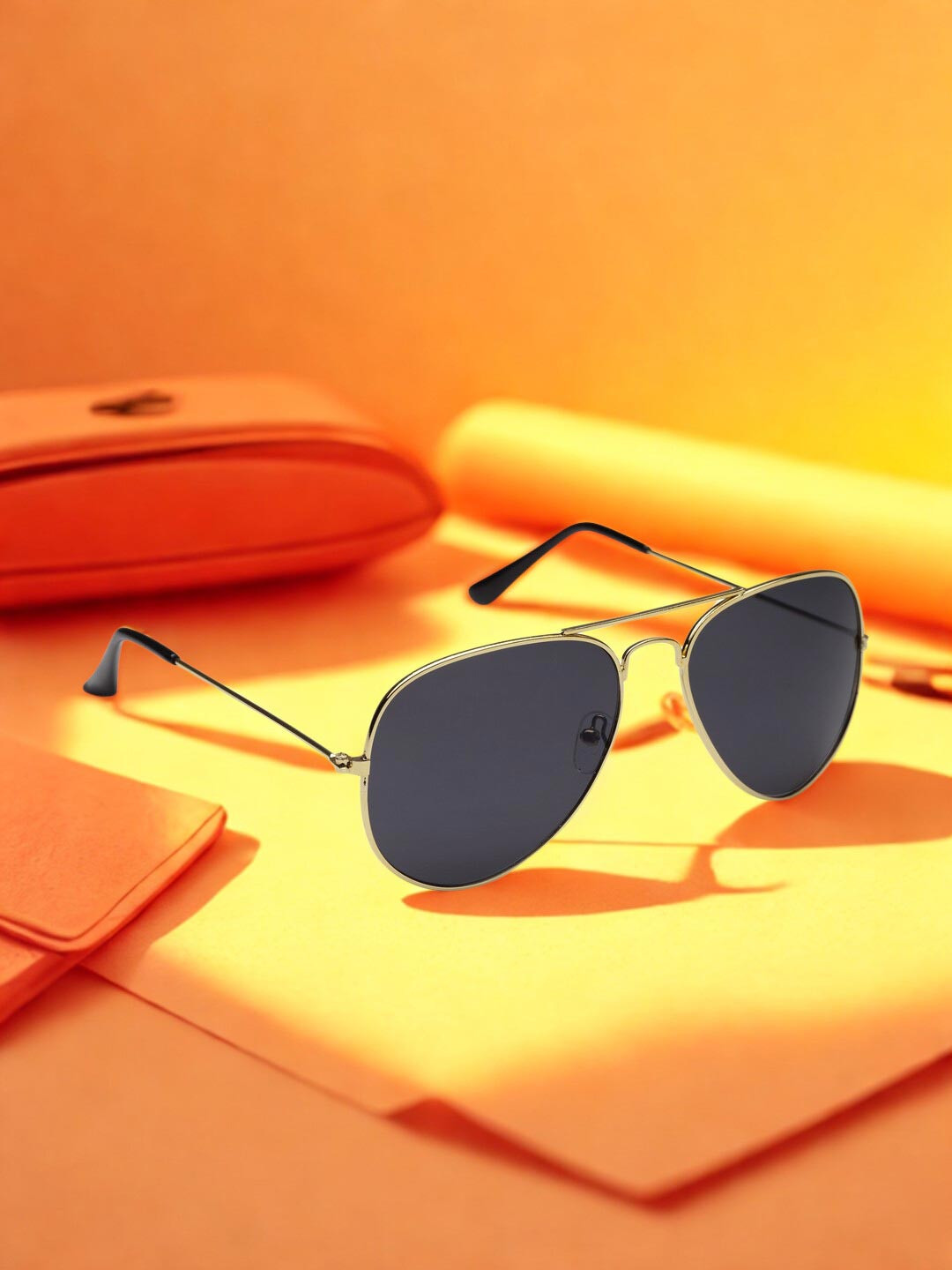 Garry Gobbs Women Fashion with UV Protected Lens SG-UN-MT-102-8-BLACK Sunglasses