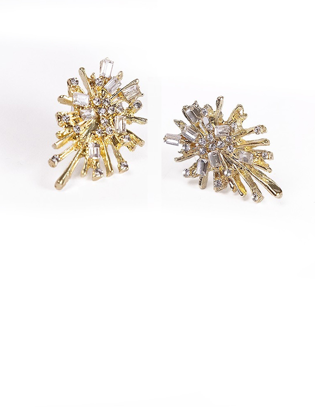 Senshi Classic Studs Earrings