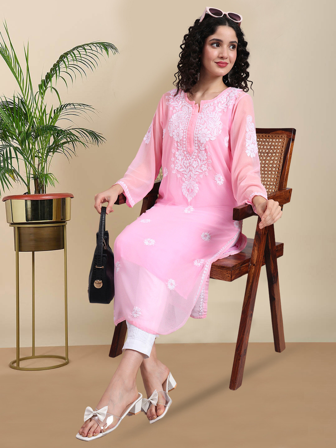 PARAMOUNT CHIKAN Floral Embroidered Chikankari Summer Sheers Georgette Kurta