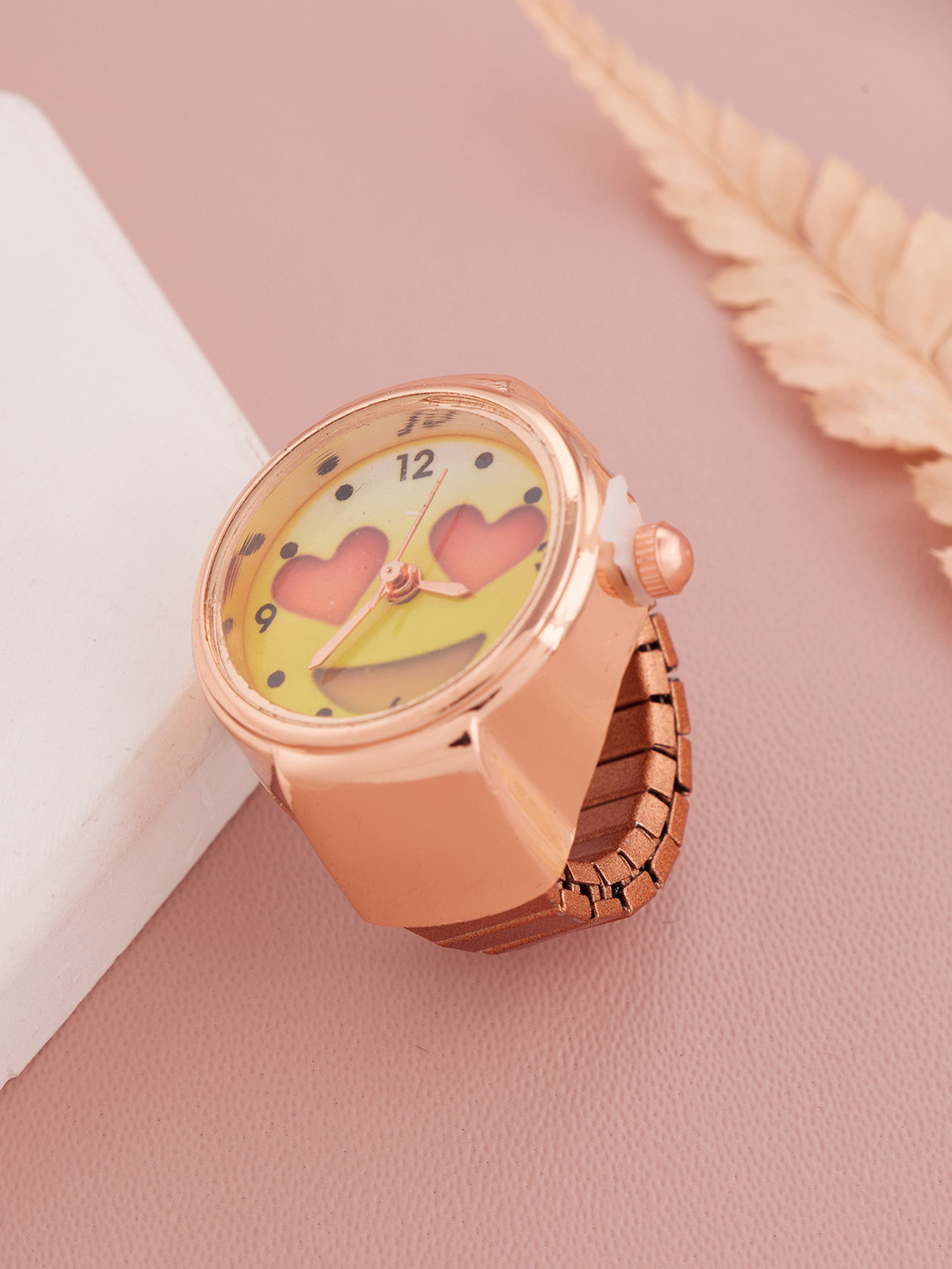 GC Jewelery Heart Eyes Emoji  Analogue Ring Watch