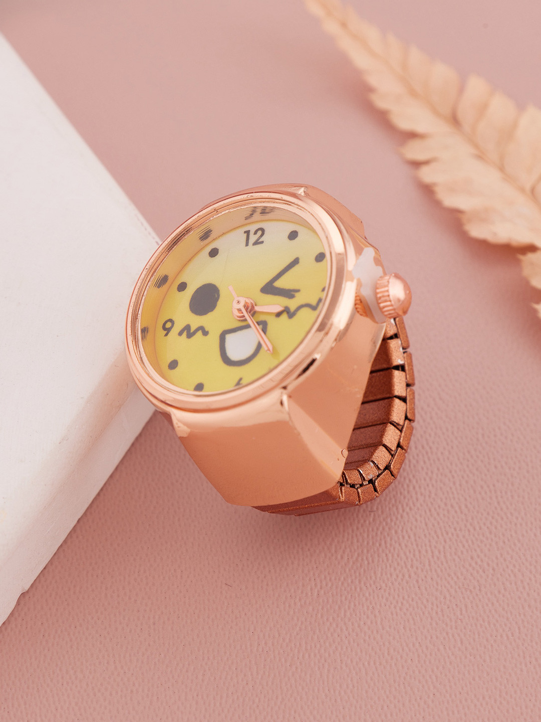 GC Jewelery Women Funky Emoji Printed Analogue Ring Watch MY-R RW 82 C